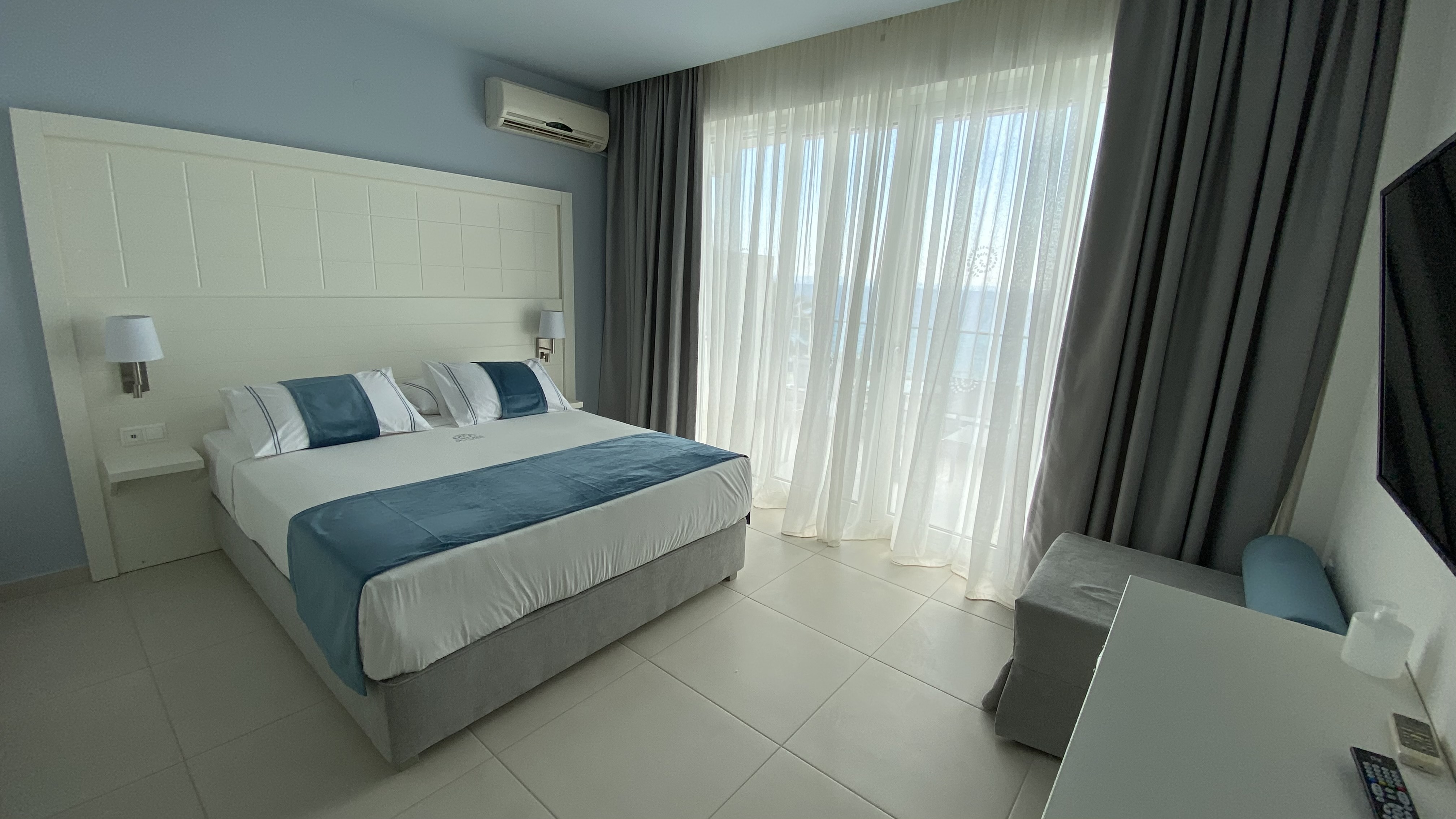 Double or Twin Superior Sea View