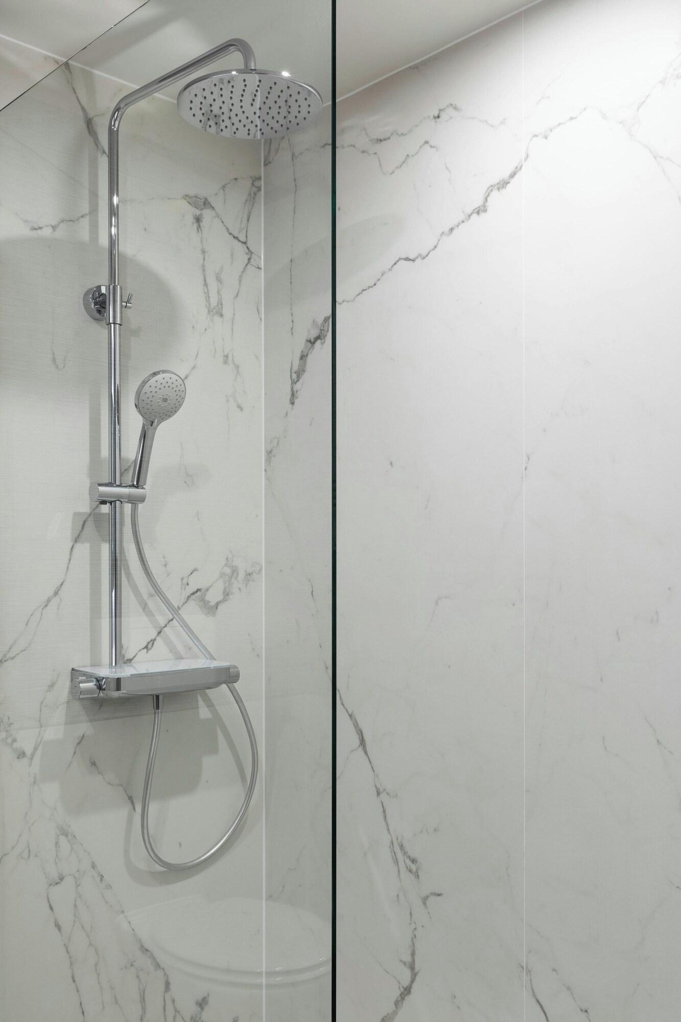 Double Executive King Bed