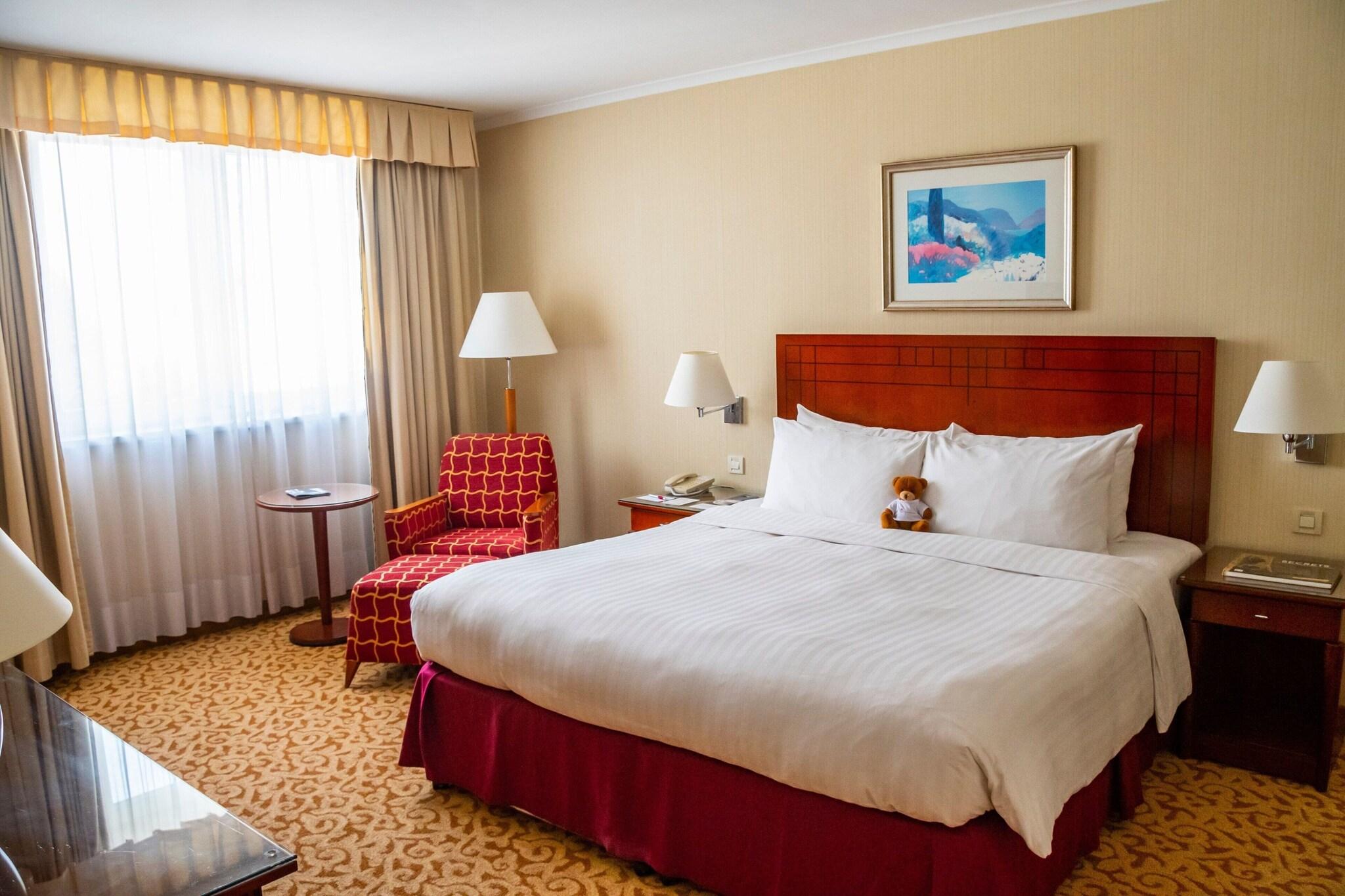 Double Deluxe King Bed