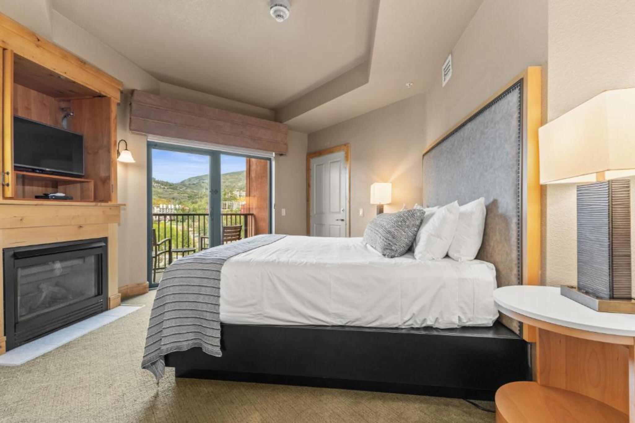 Apartment King Bed One Bedroom 