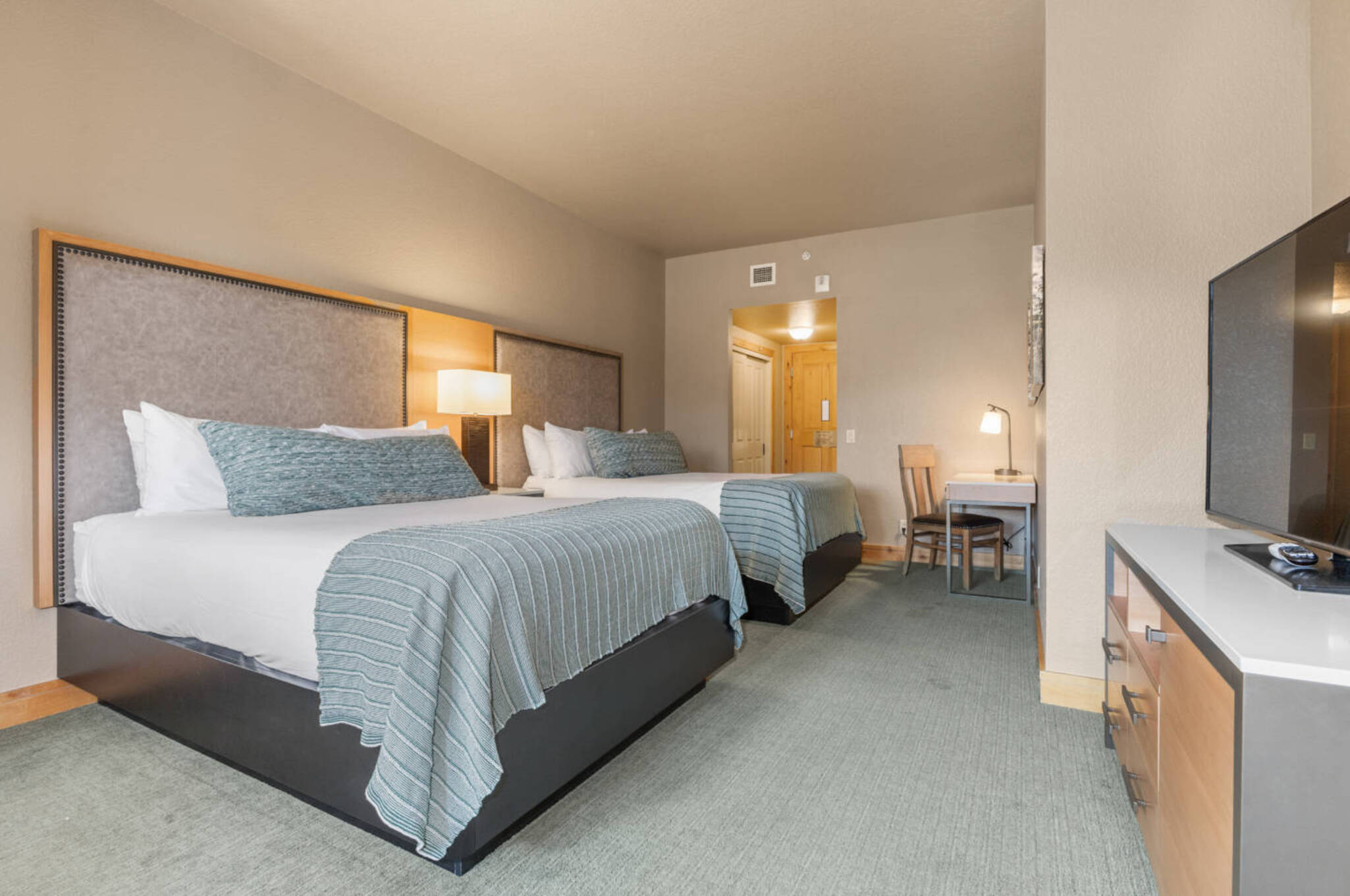 Double Queen Size Bed