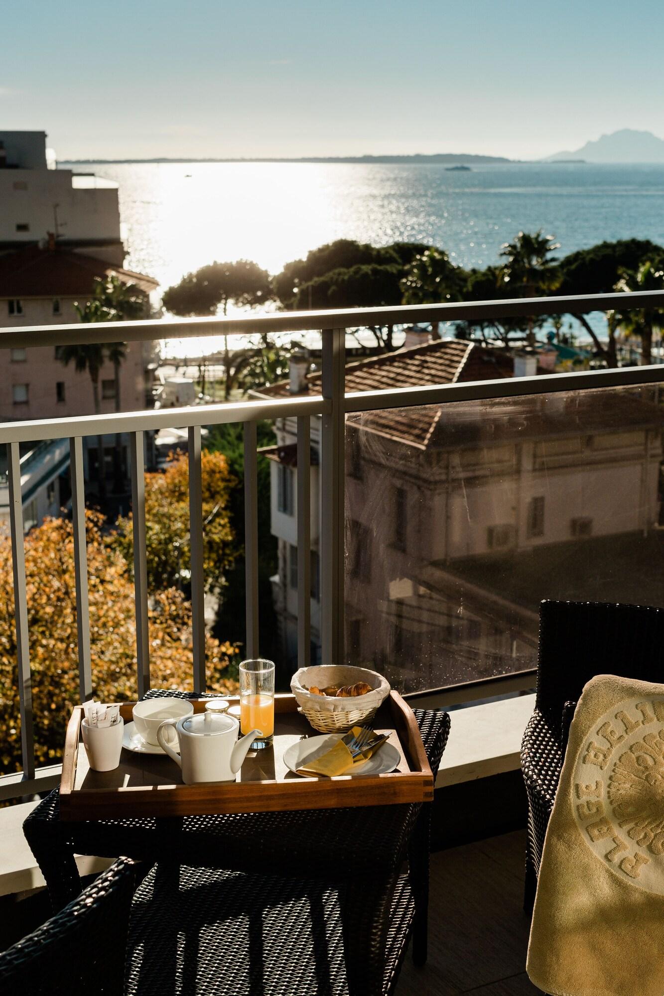 Twin Deluxe Sea View