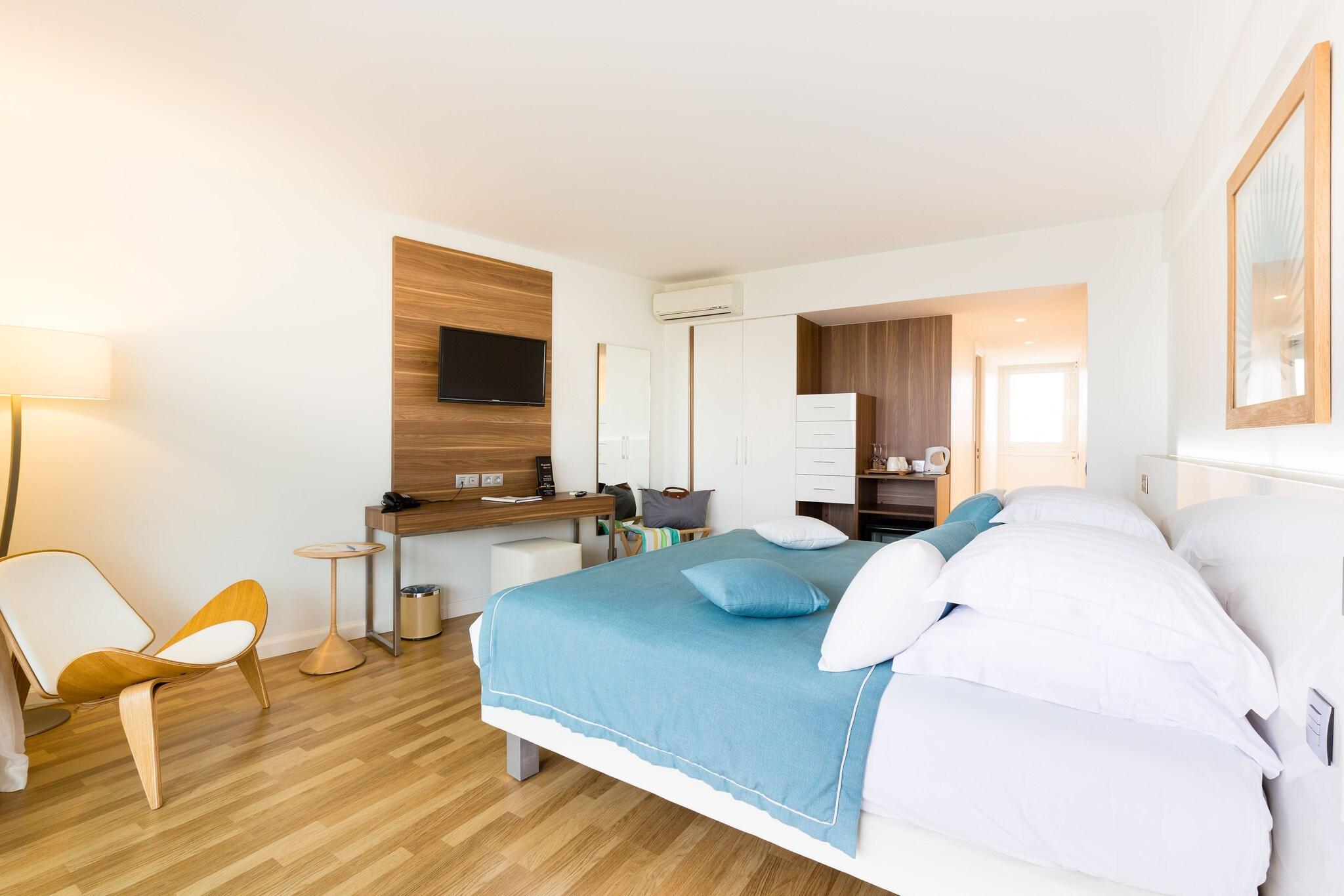 Twin Deluxe Sea View