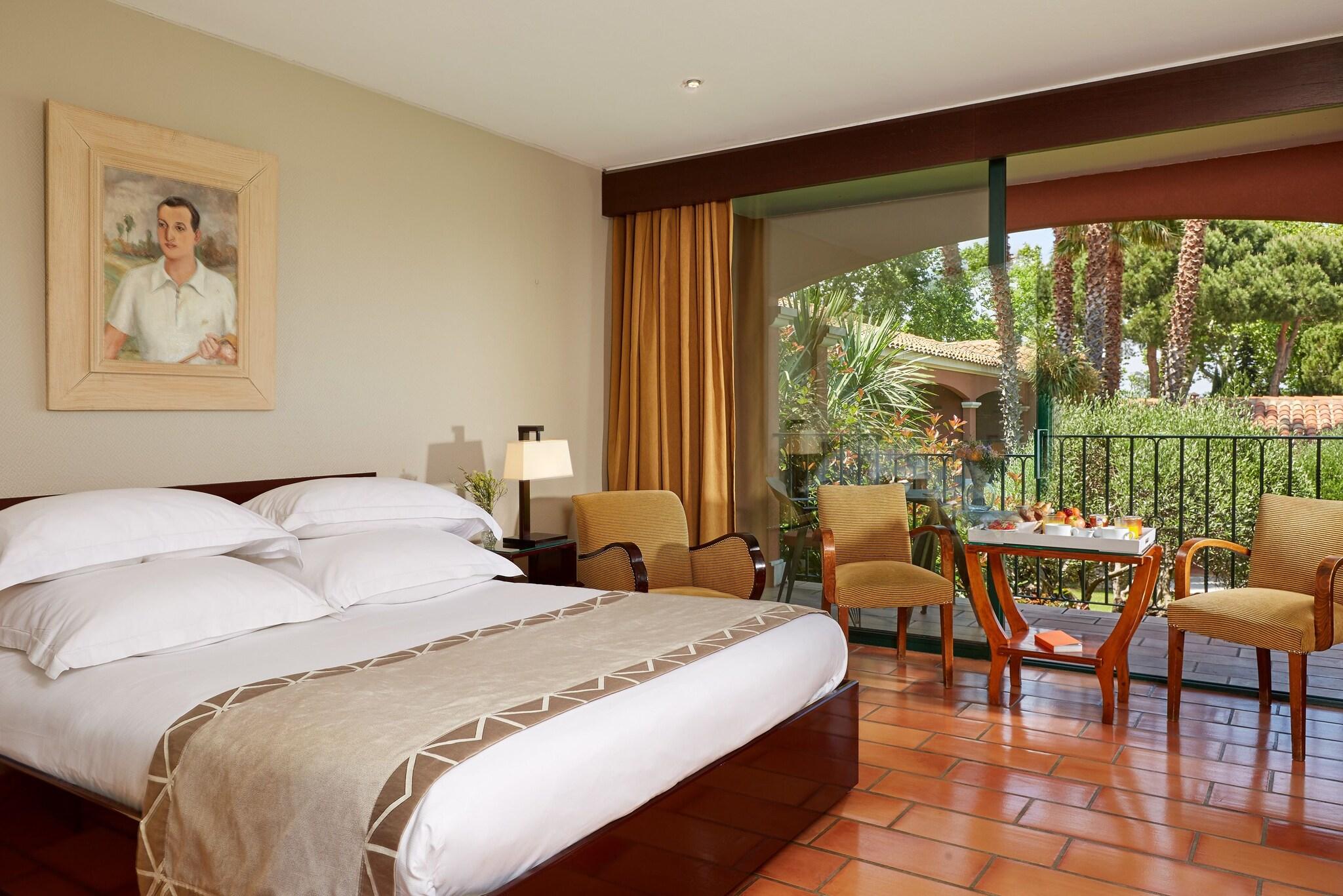 Double Deluxe King Bed