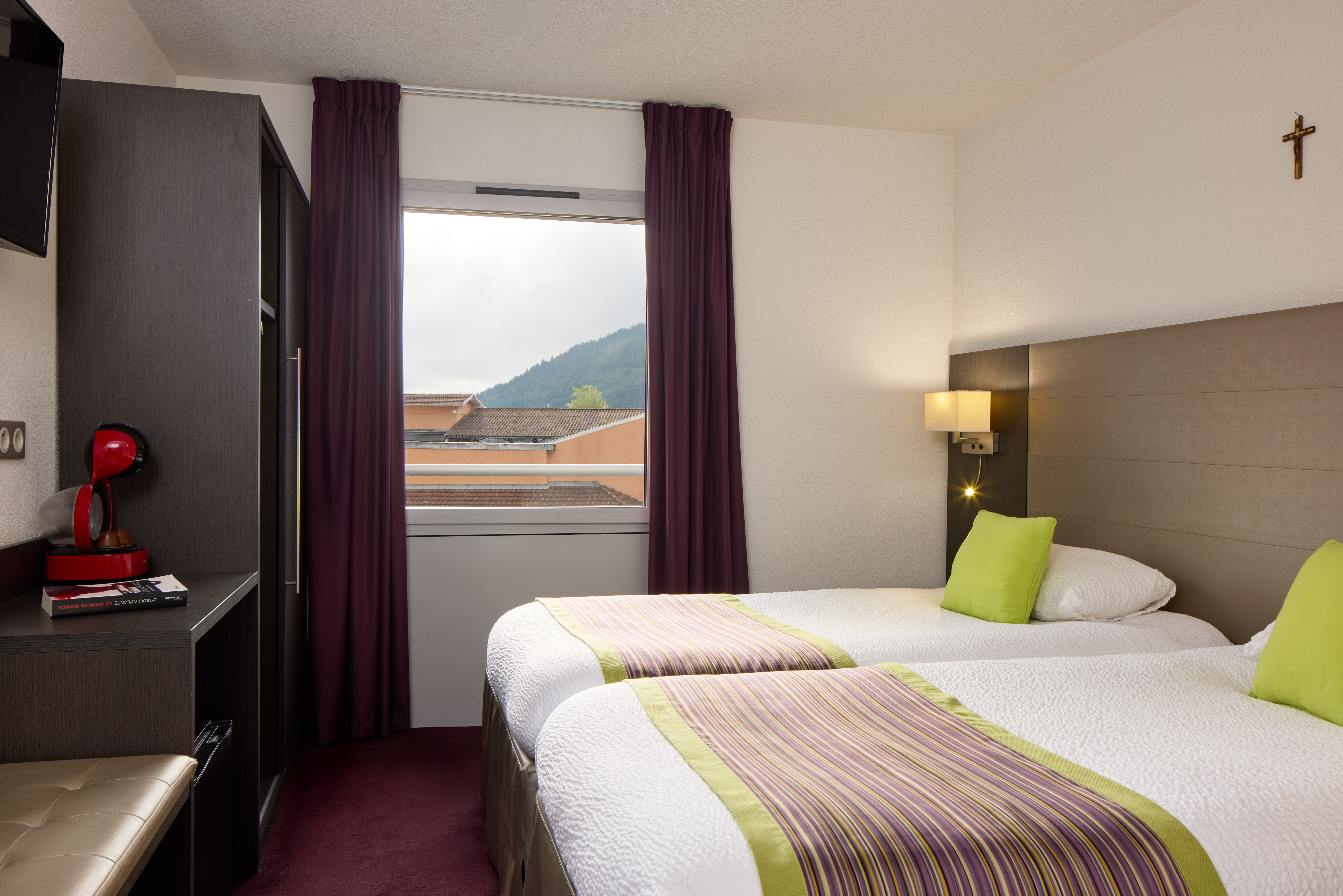 Twin Connecting Room