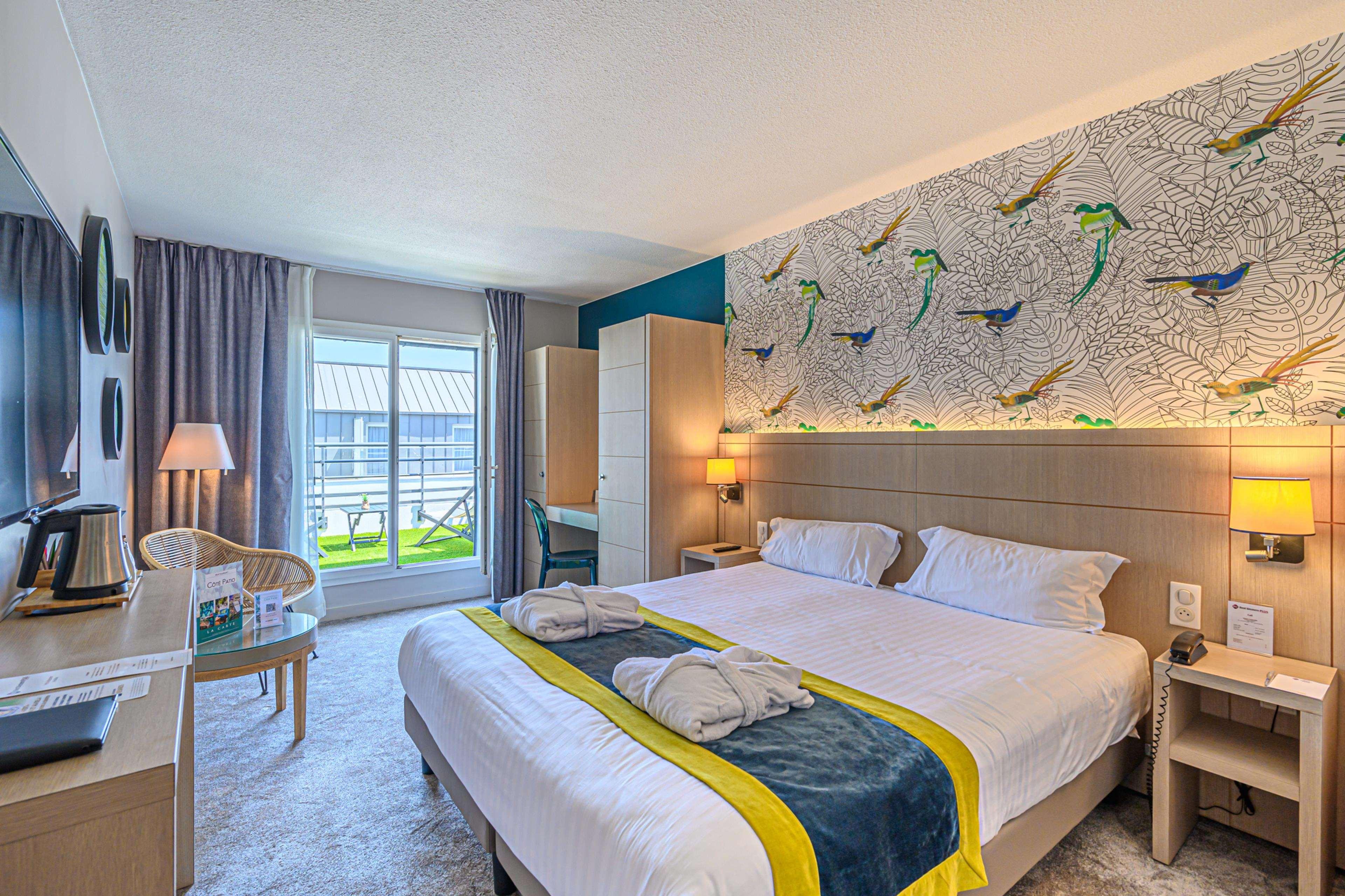 Family Room Three Beds