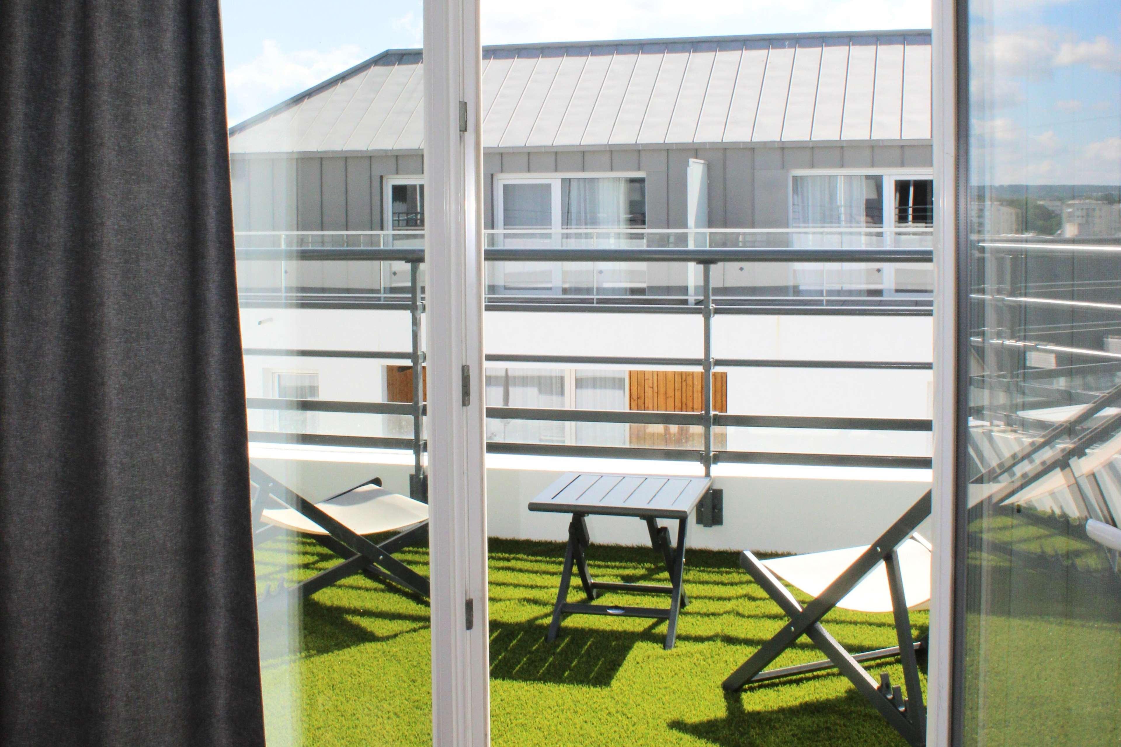 Family Room Three Beds