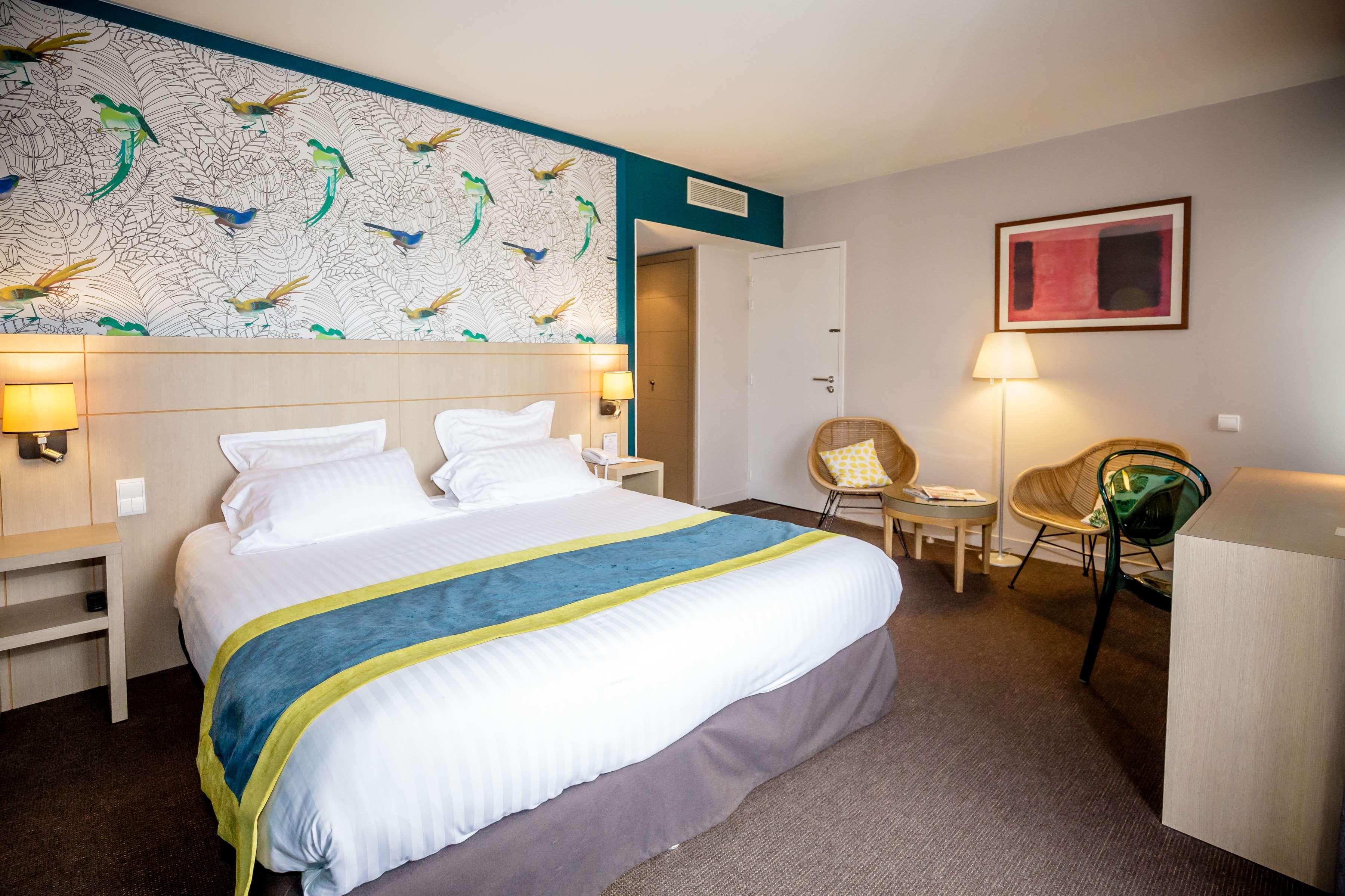 Double Superior Queen Bed