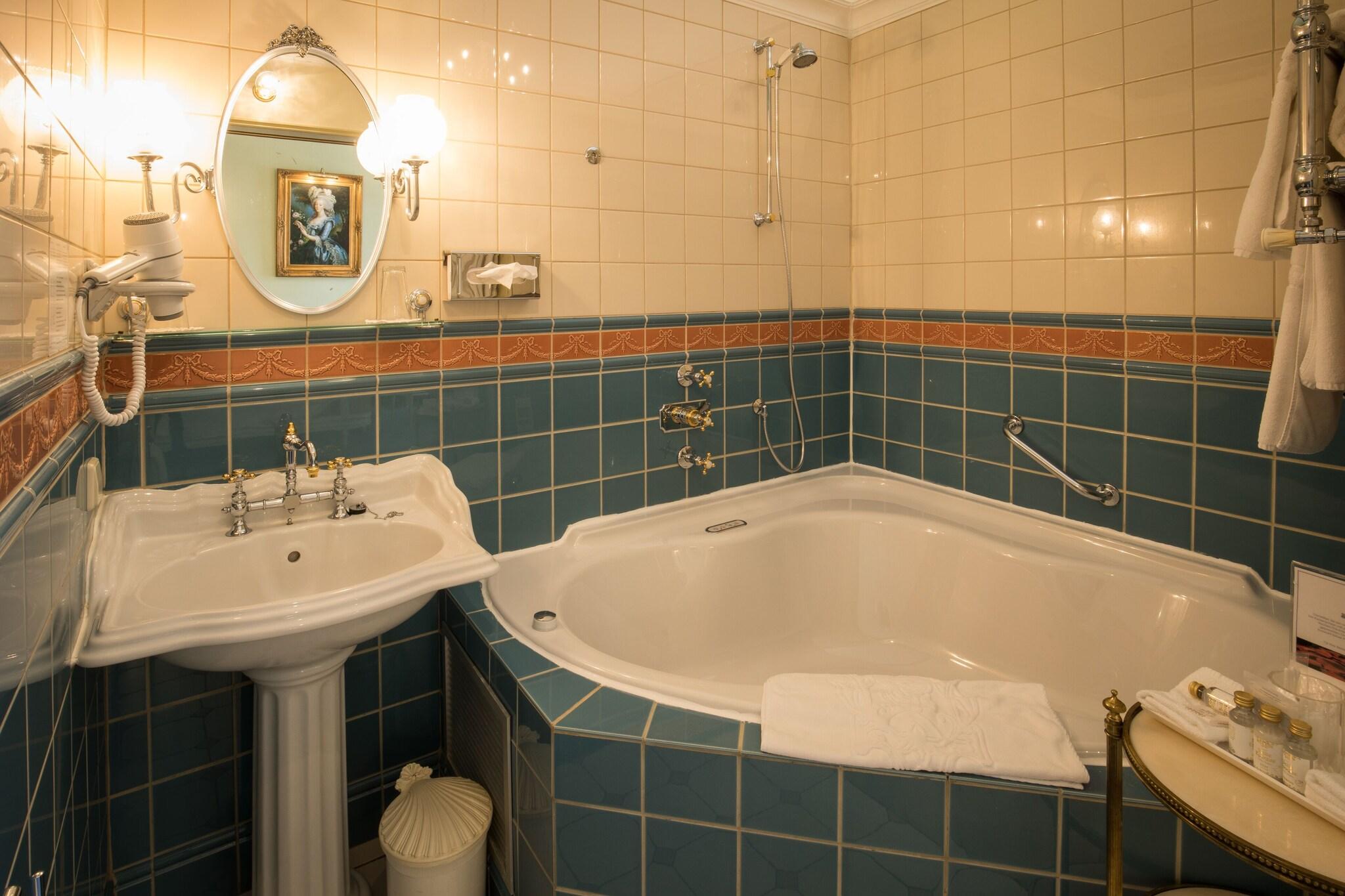 Junior Suite with Double Bed