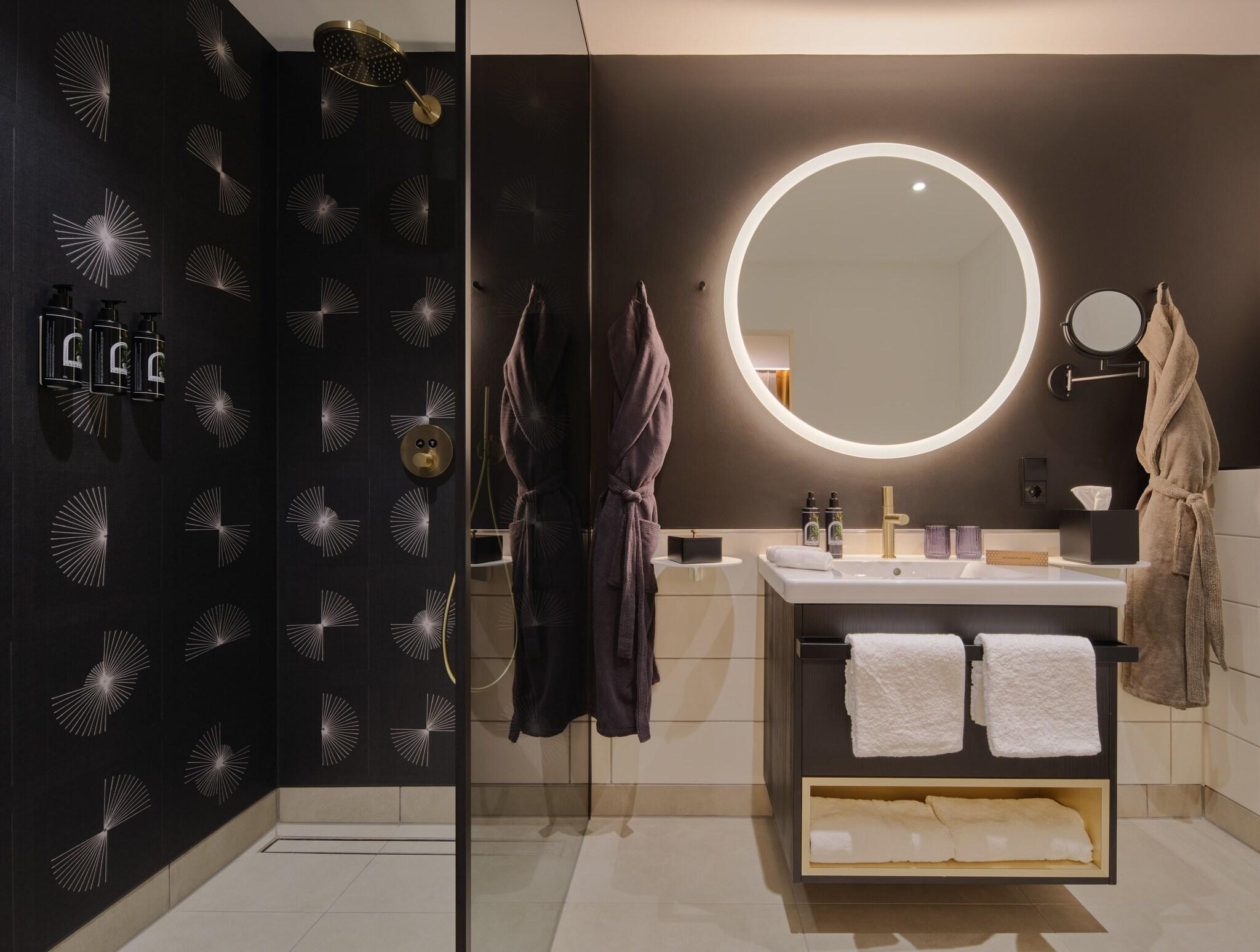 Double Superior King Bed