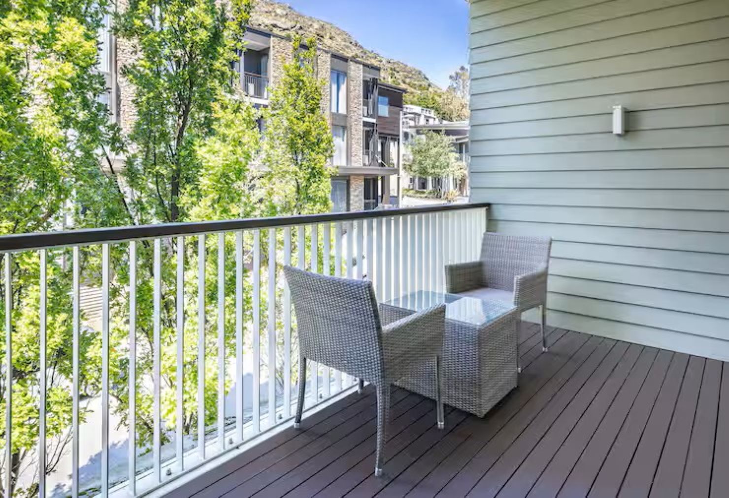 Double or Twin One Bedroom