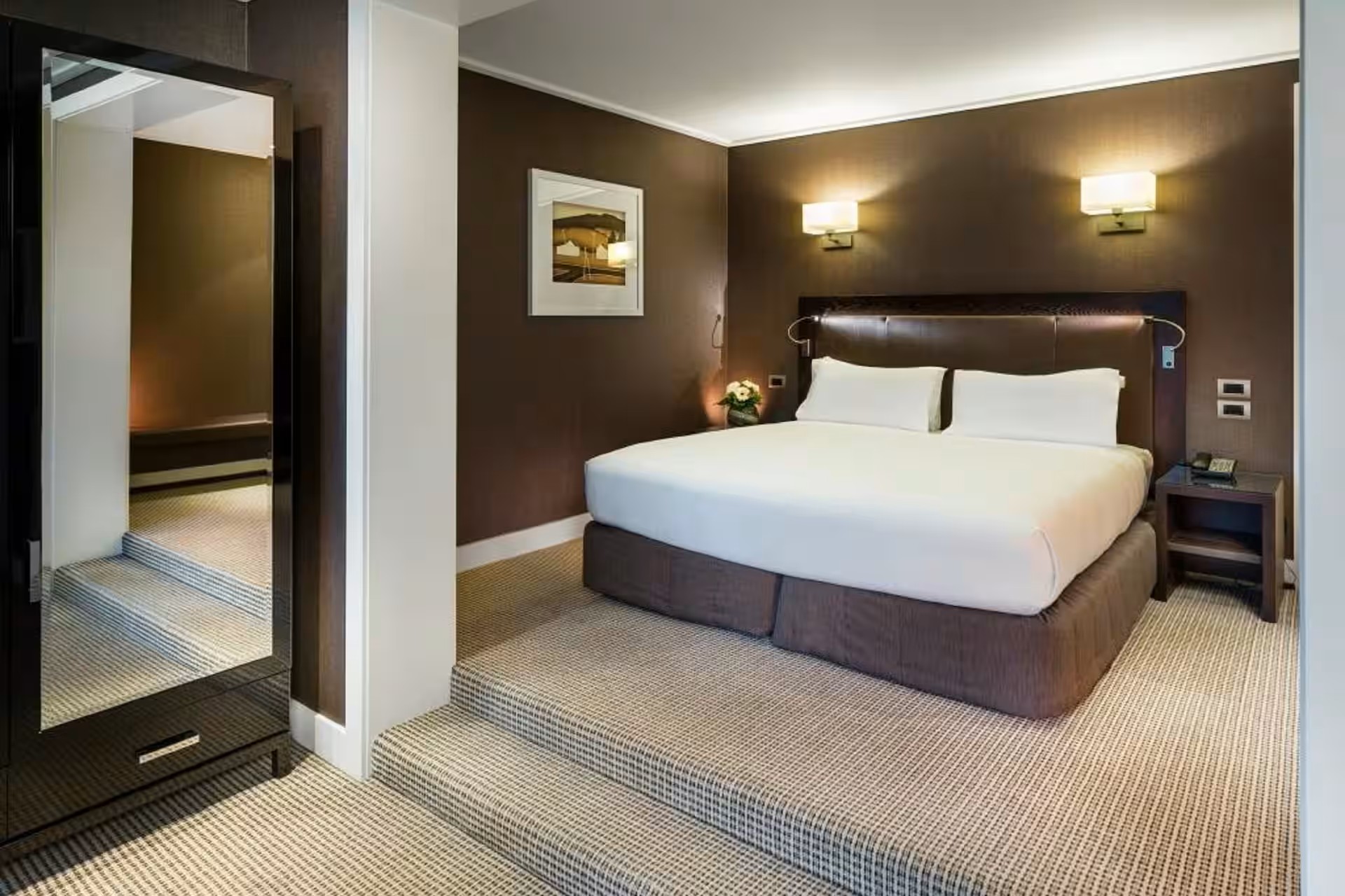 Double or Twin Guest Room King Bed