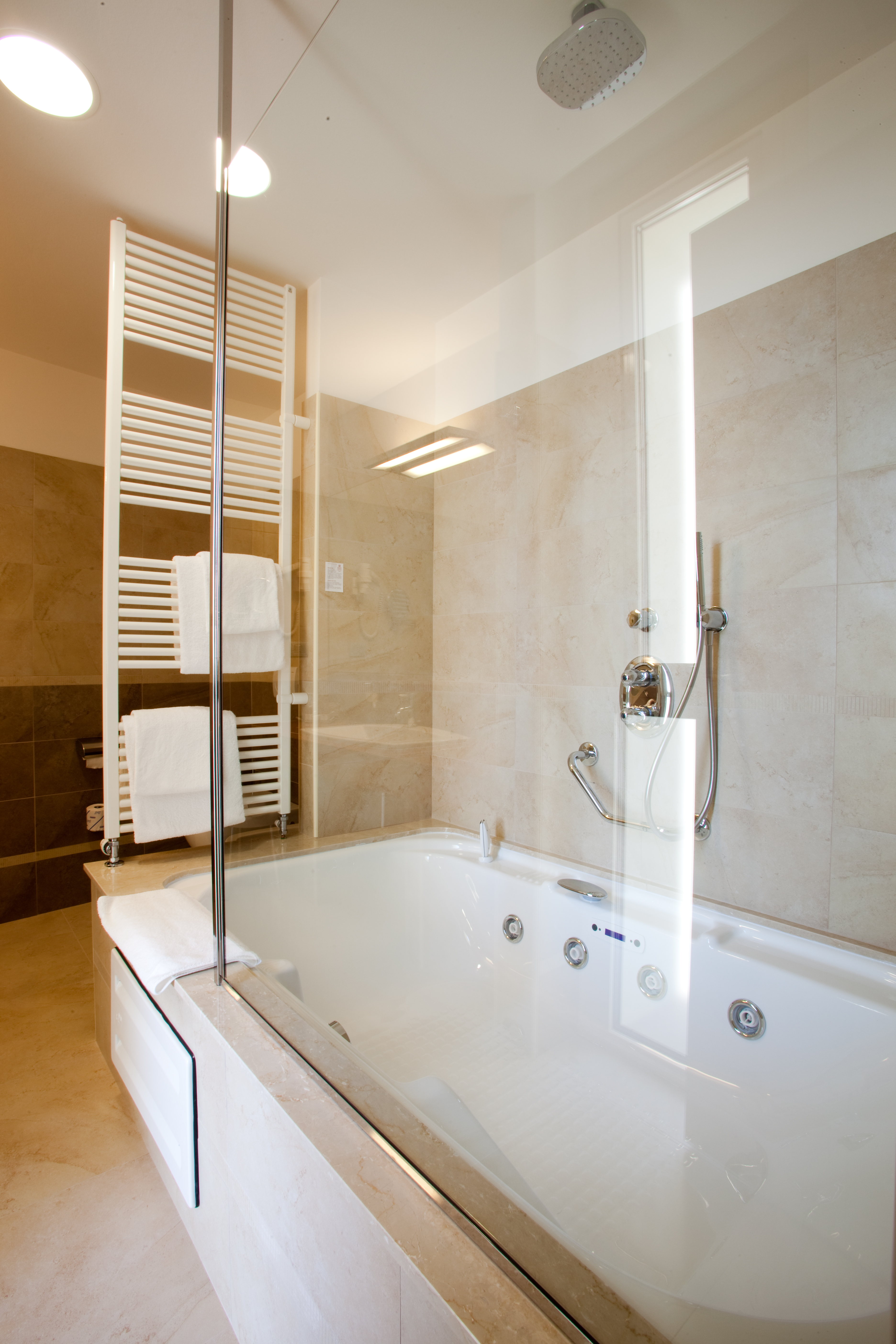 Quadruple Two Bedrooms