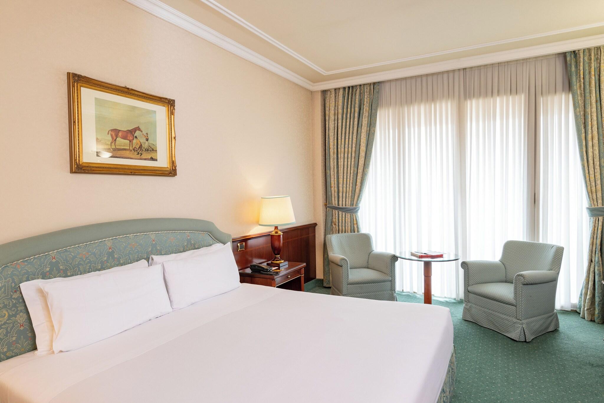 Double Deluxe King Bed