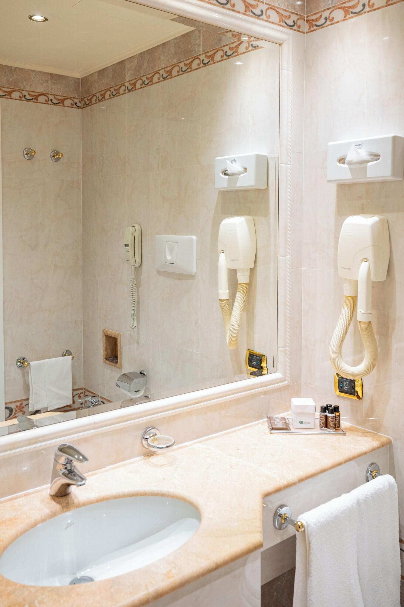 Family Room King Size Bed