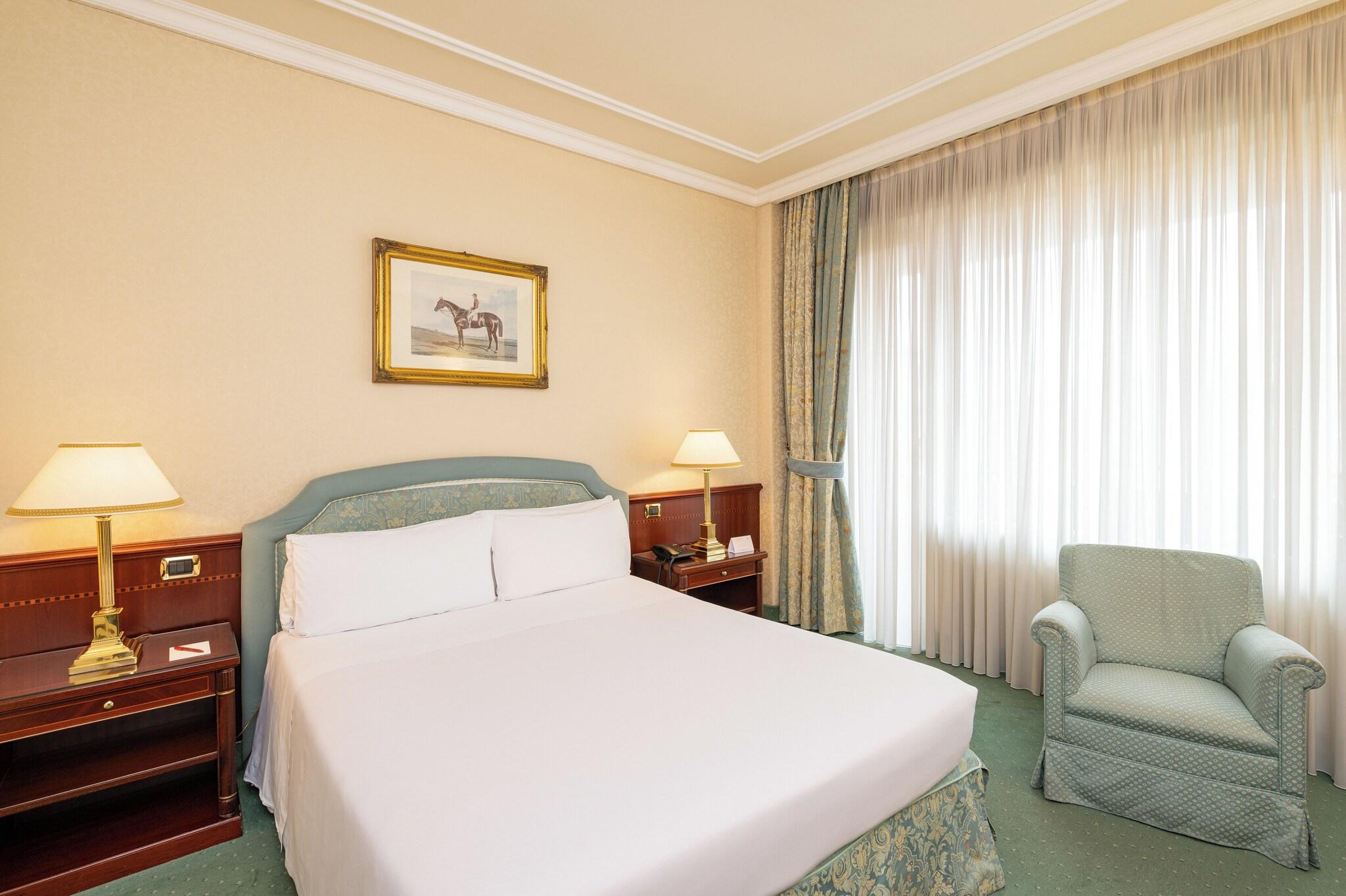 Double Classic Queen Bed