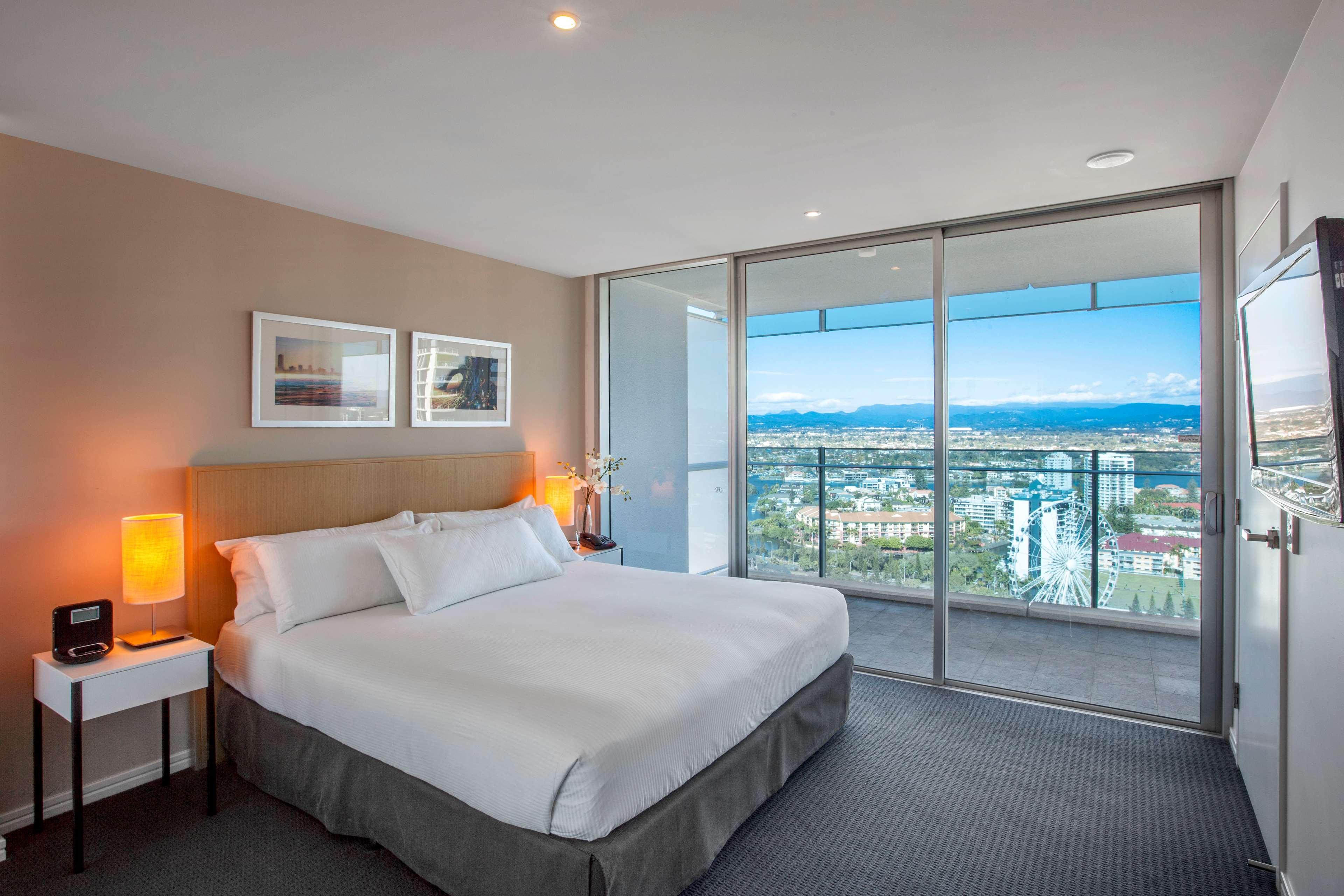 Room Luxury City View