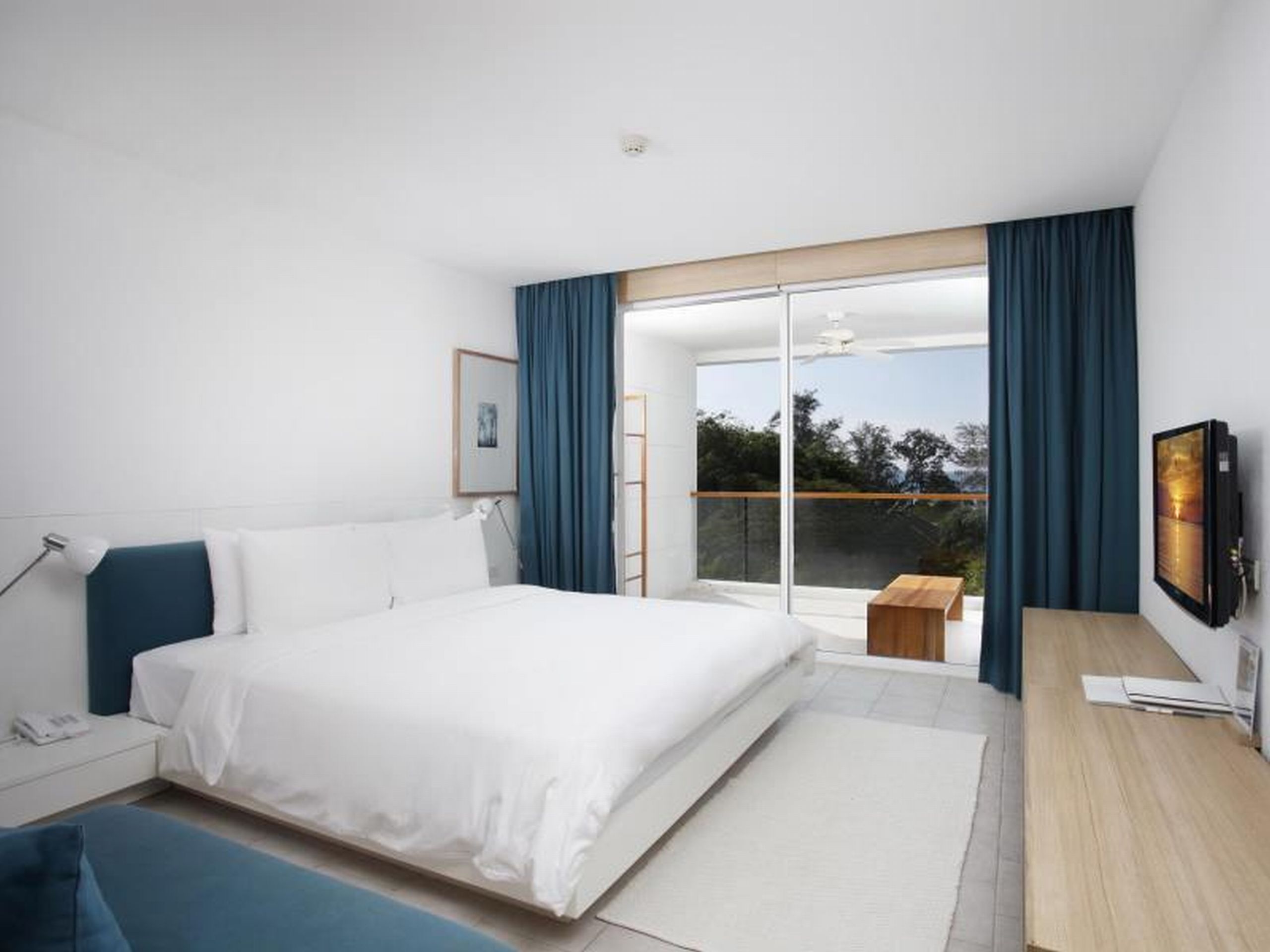 Double or Twin Deluxe