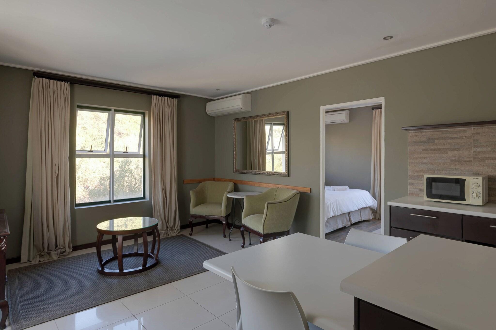 Apartment Queen Size Bed