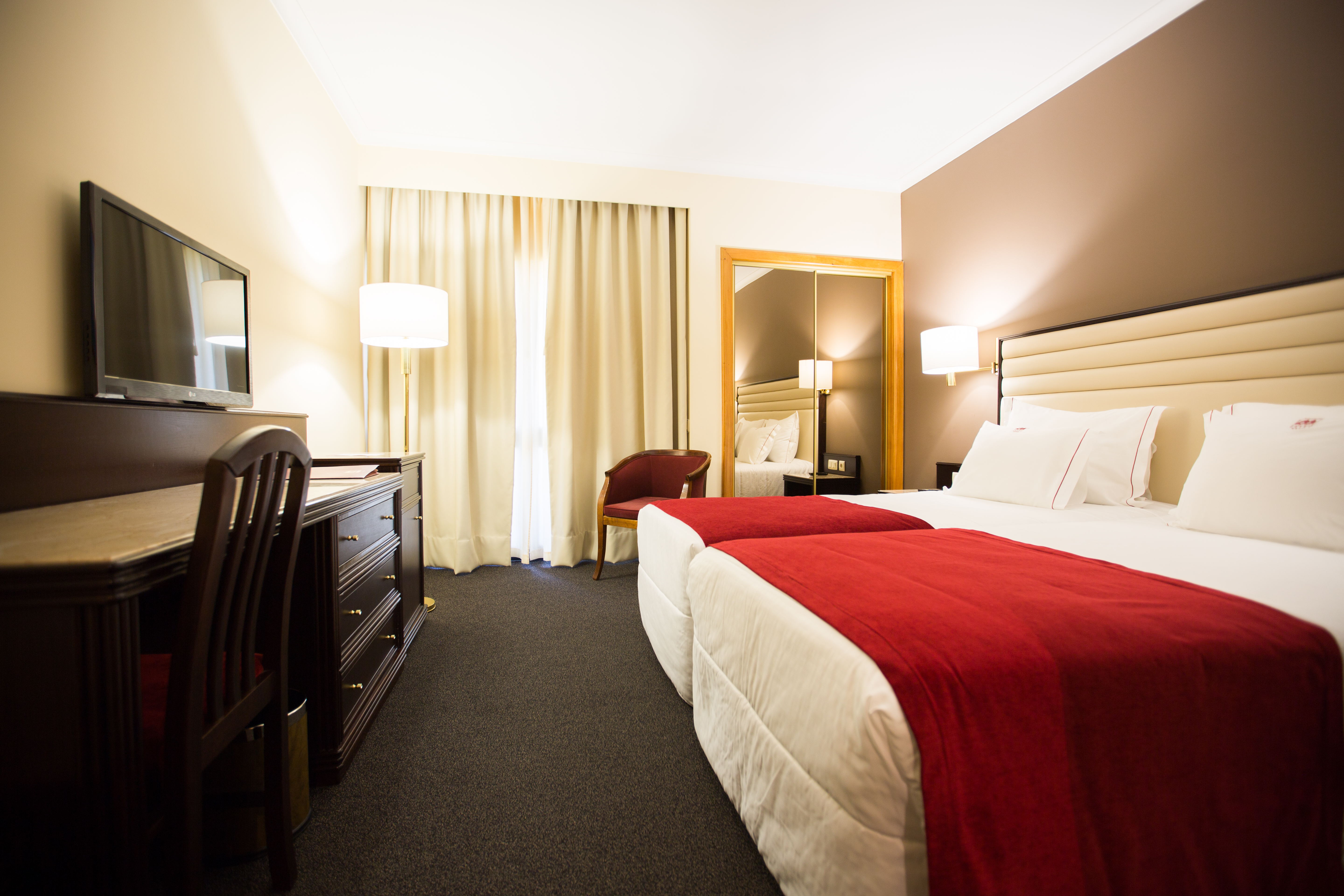 Double or Twin Standard