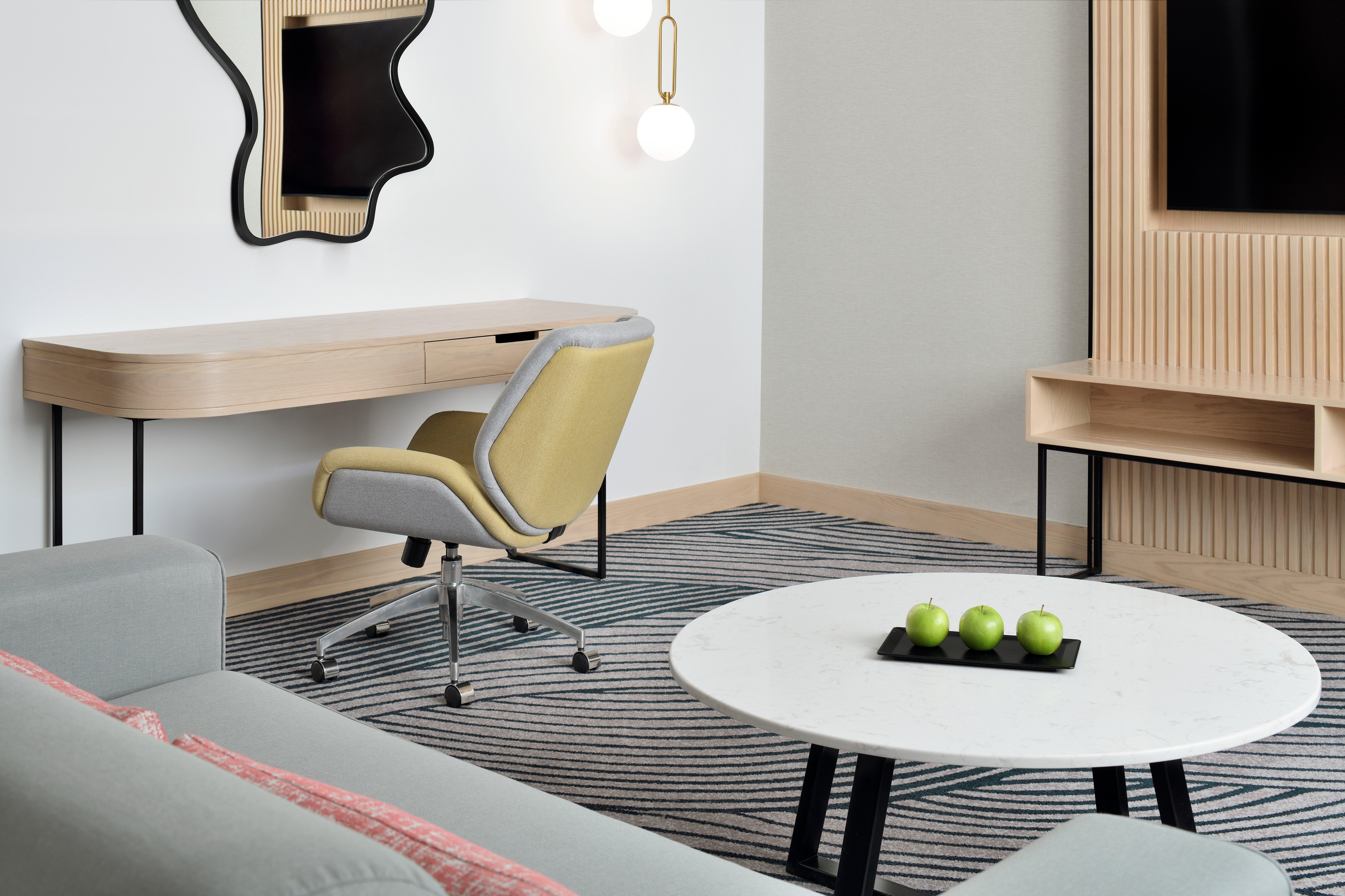 Junior Suite King Bed Smoking