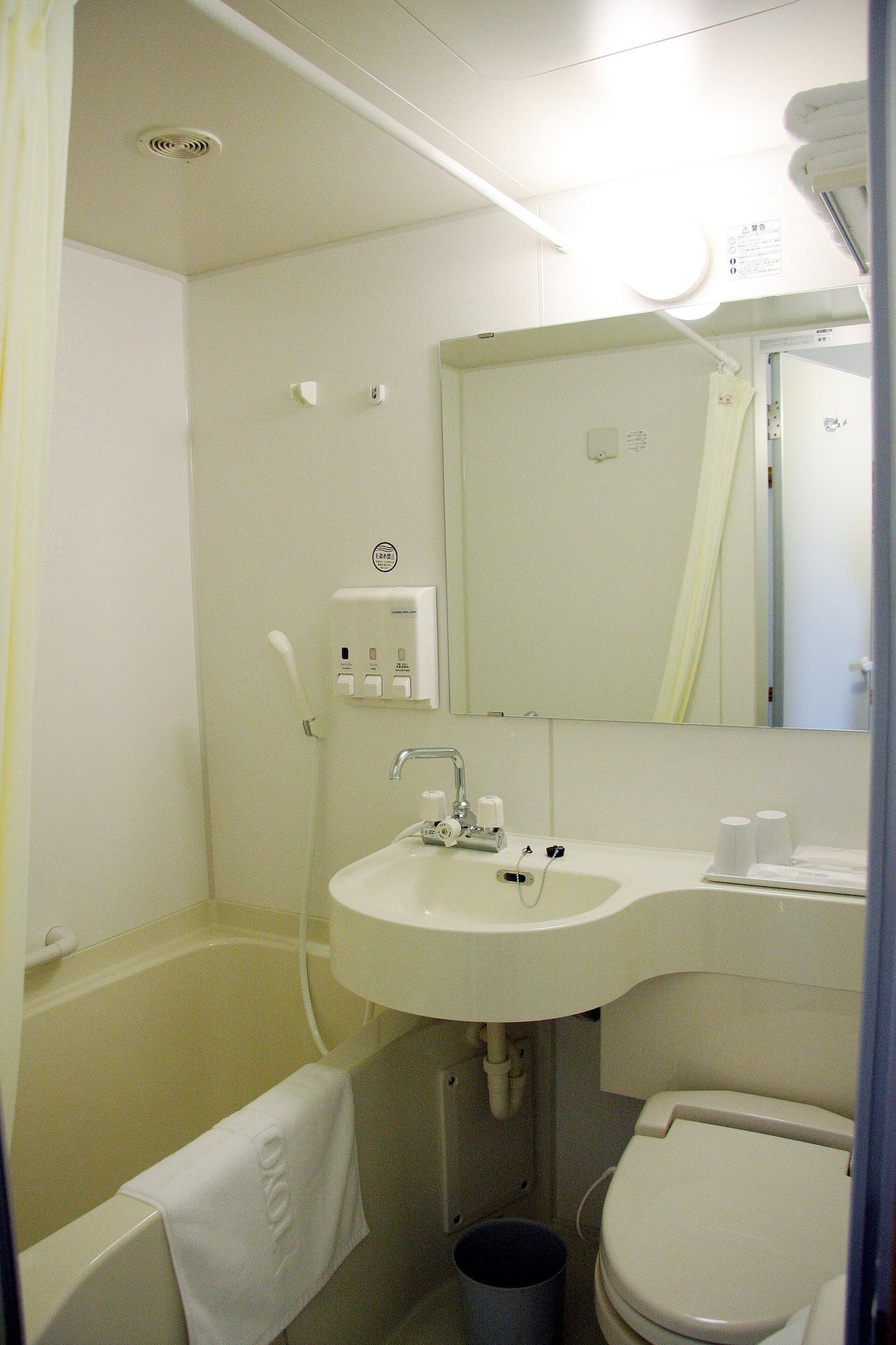 Twin Deluxe Two Beds