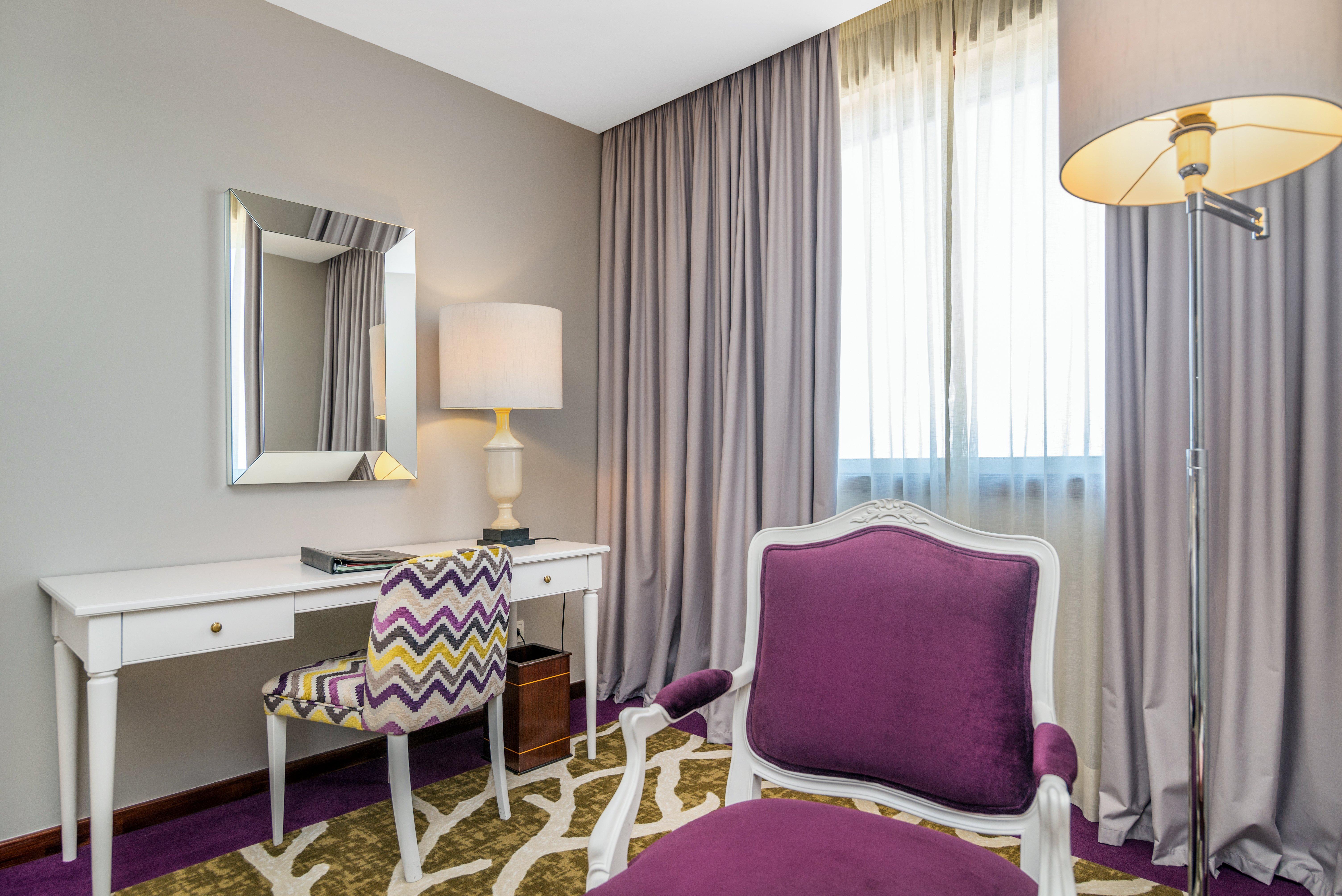 Double Queen Bed Non Smoking