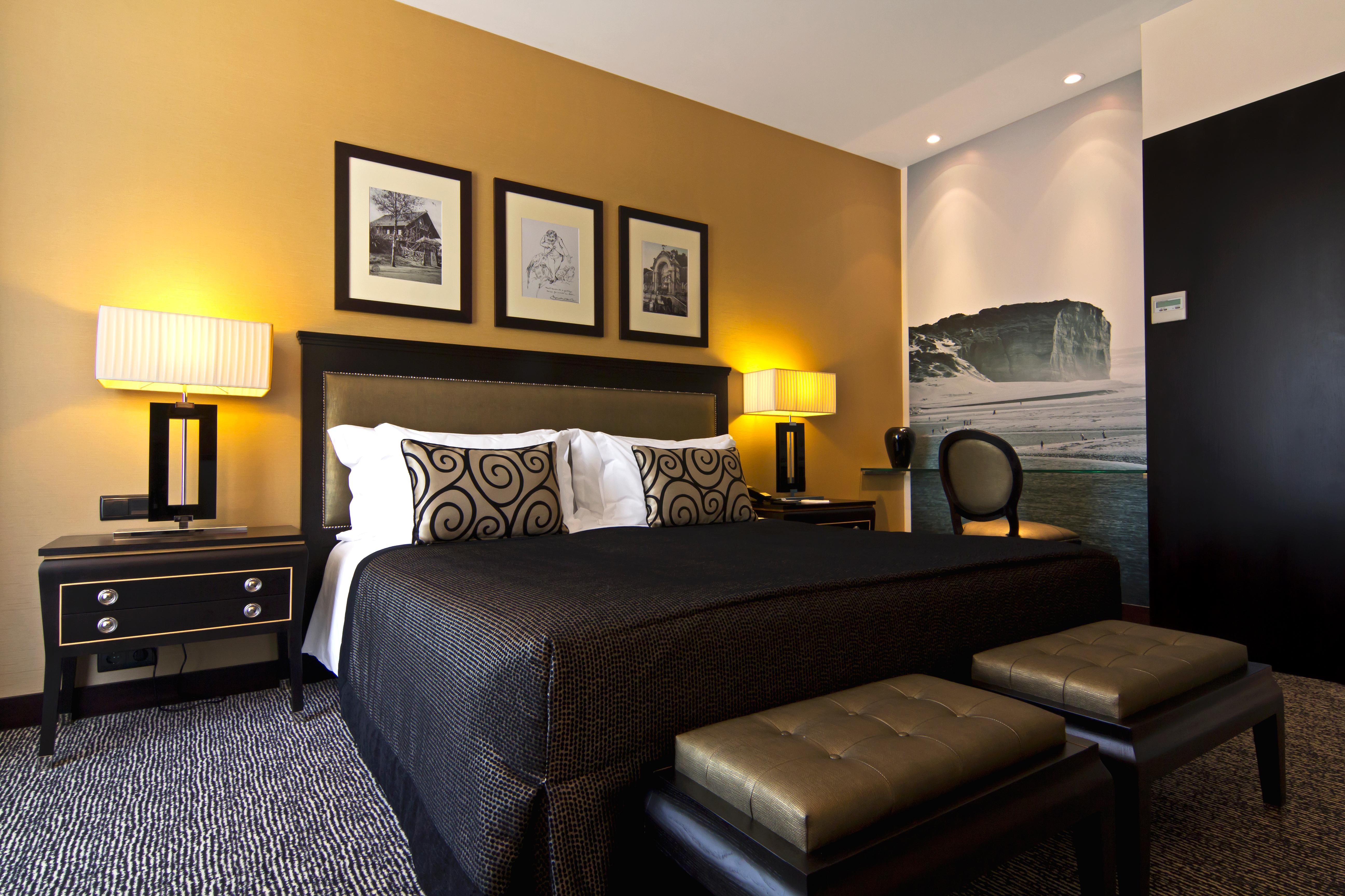 Double or Twin Capacity 3