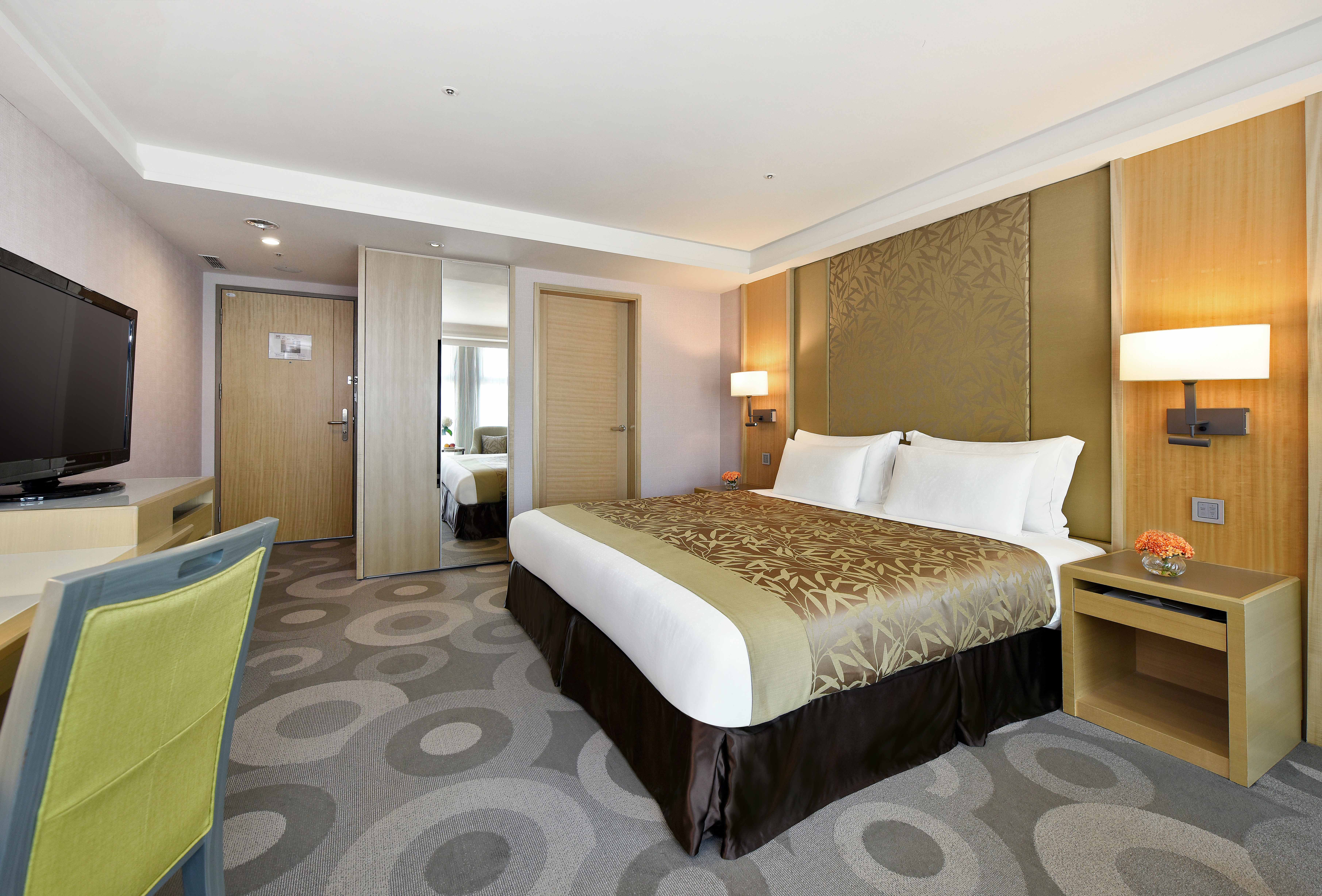 Double Deluxe City View