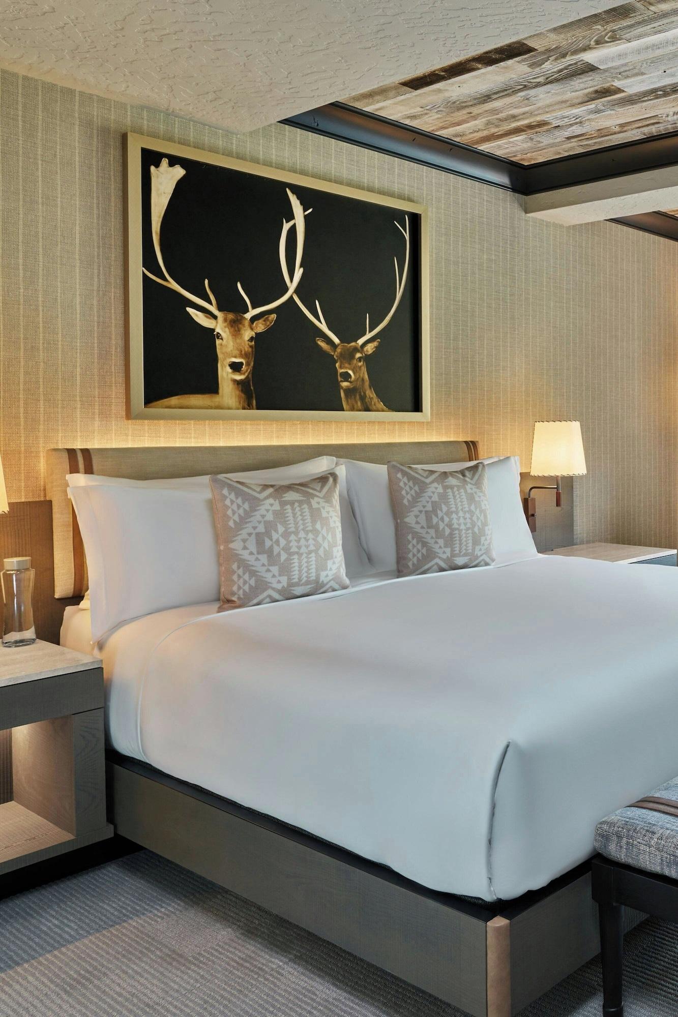 Double Club King Bed