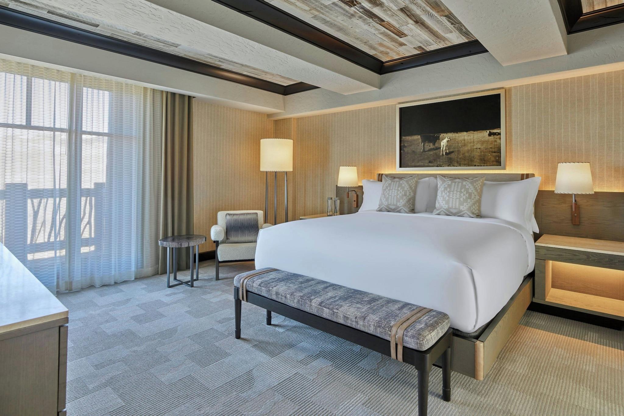 Suite Executive King Bed