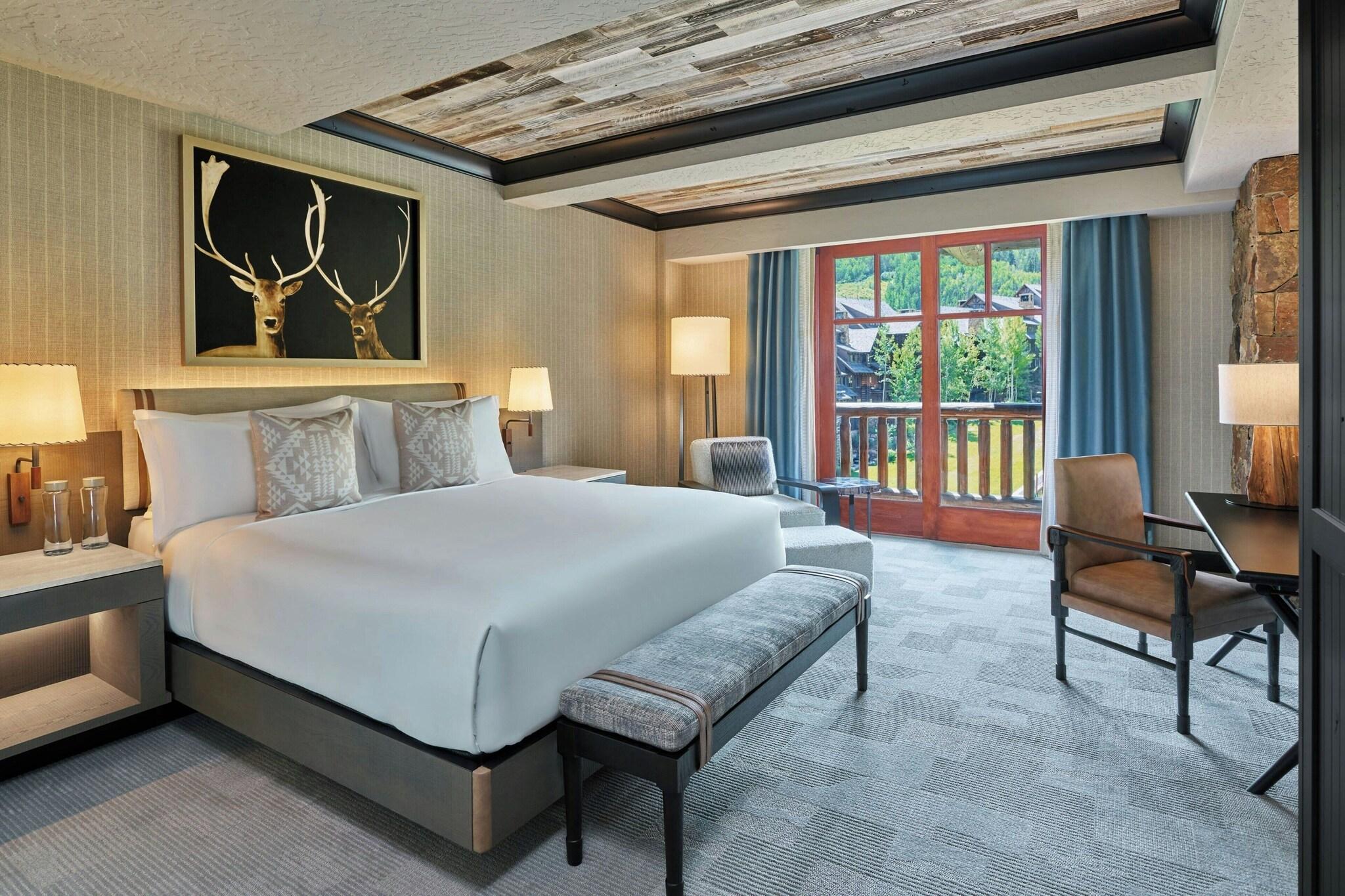 Double Club King Bed