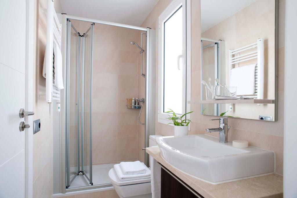 Apartment with Balcony