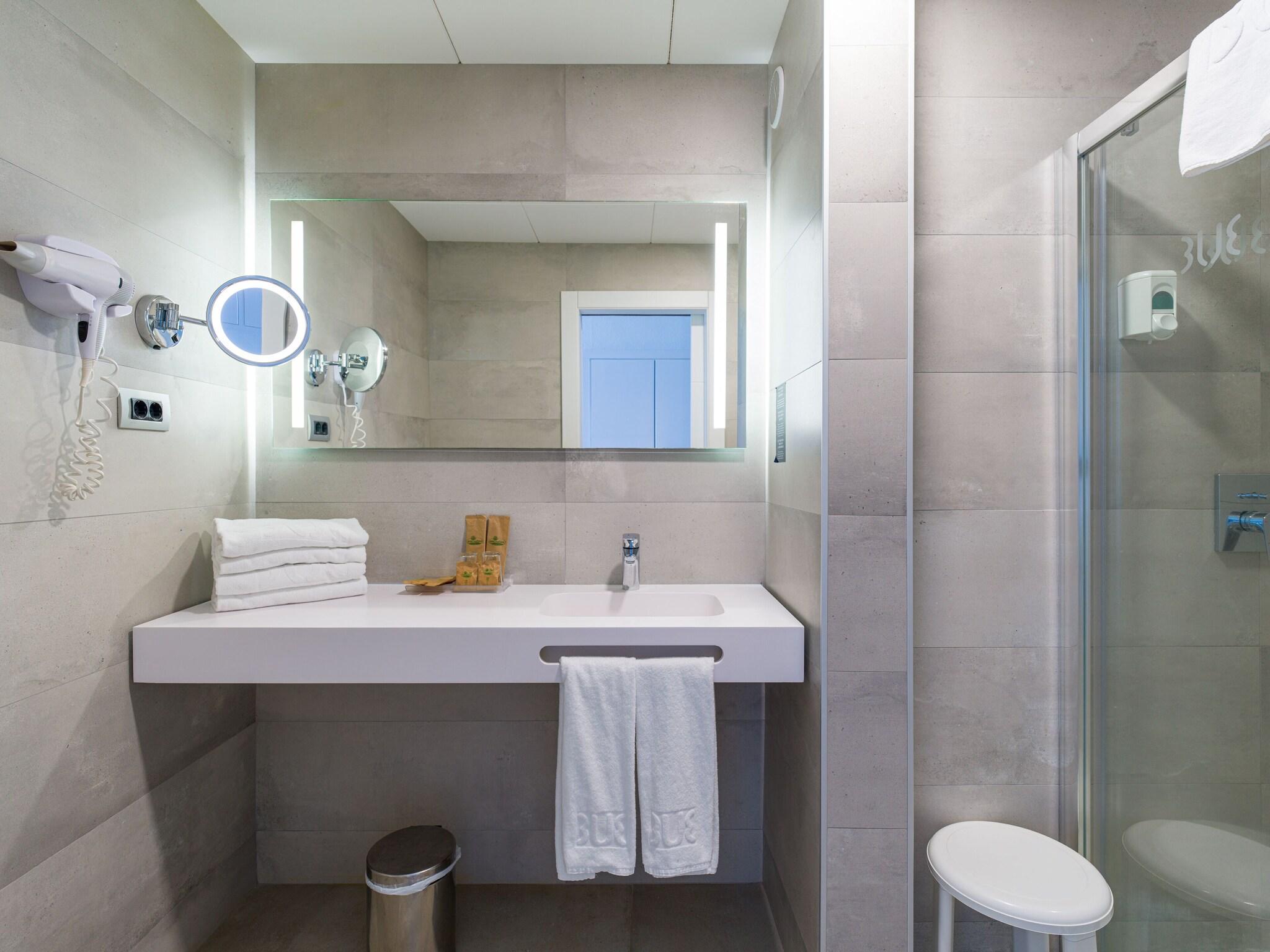 Double Ocean View with Balcony