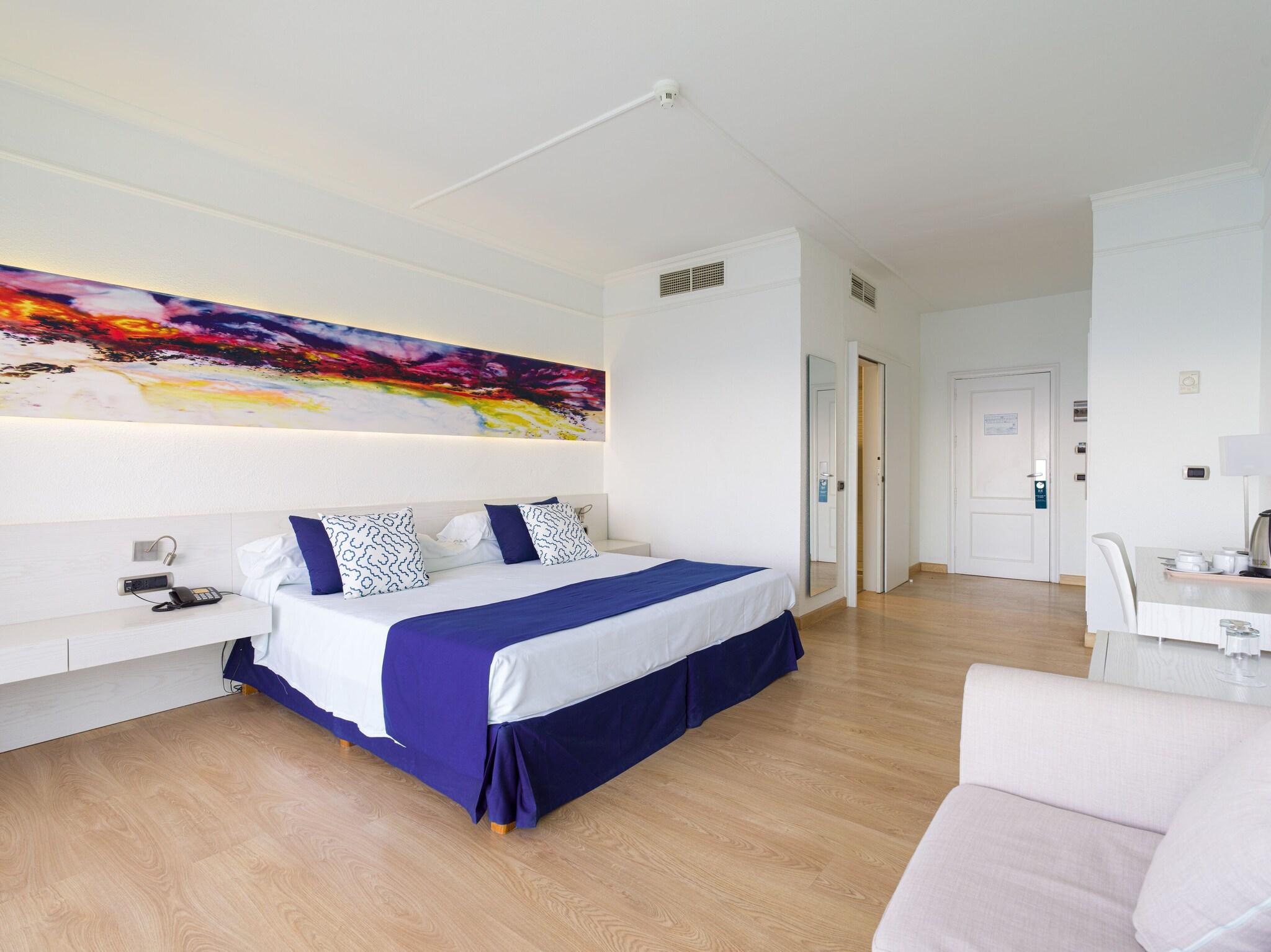 Double Ocean View with Balcony