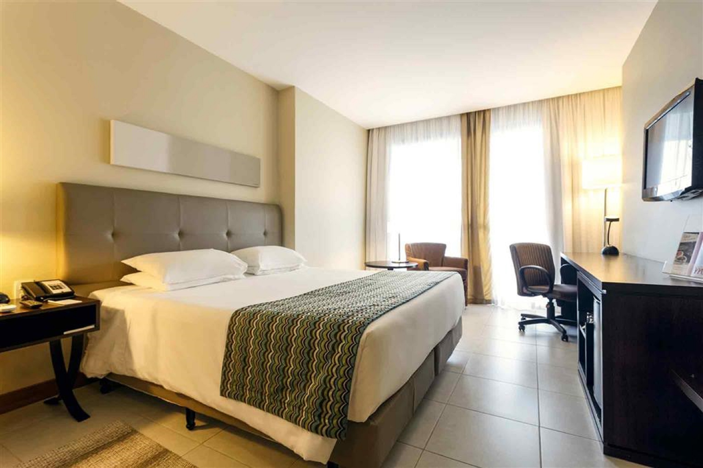 Double Queen Size Bed