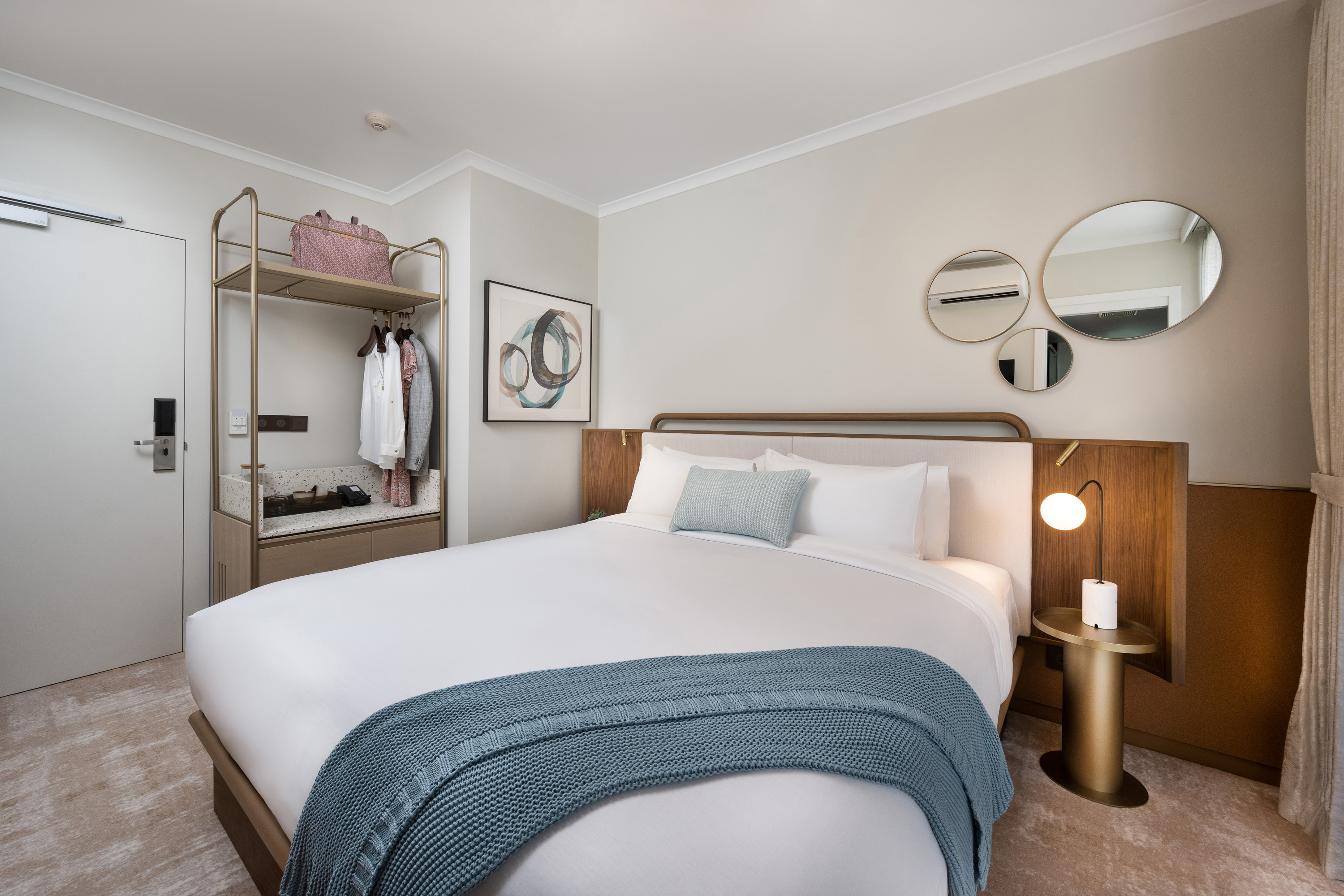 Double or Twin Deluxe