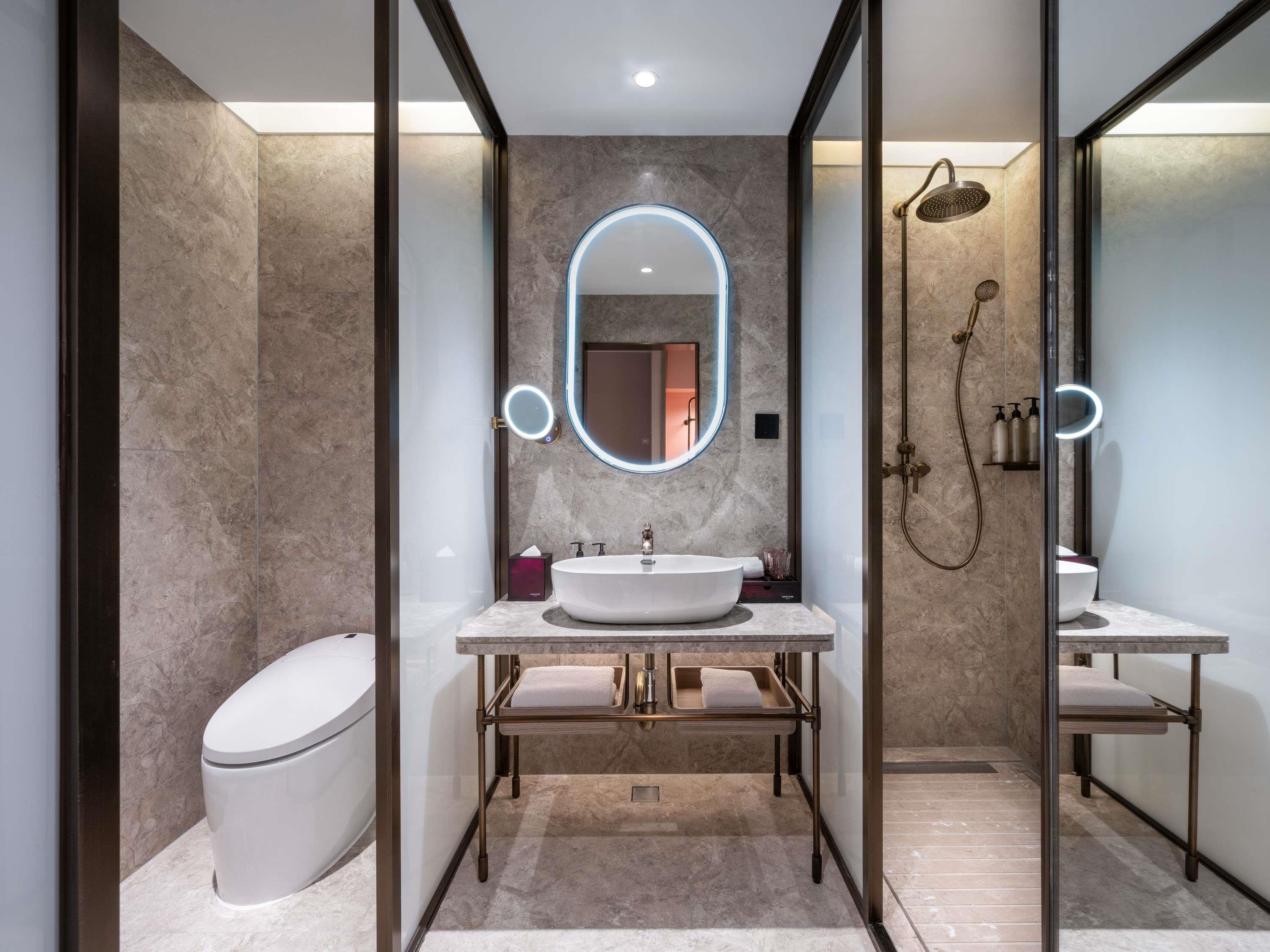 Double Superior King Bed