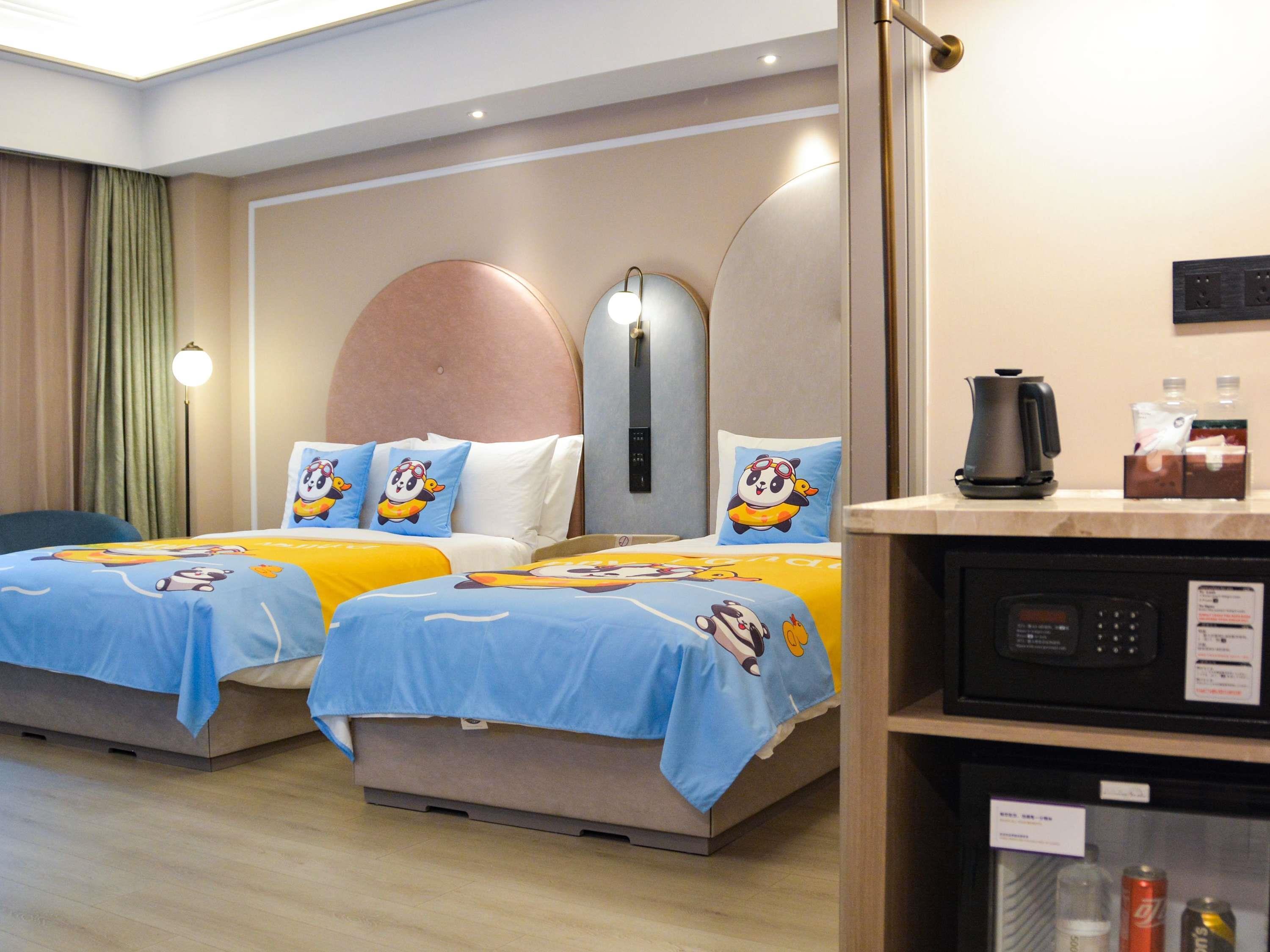 Family Room Standard