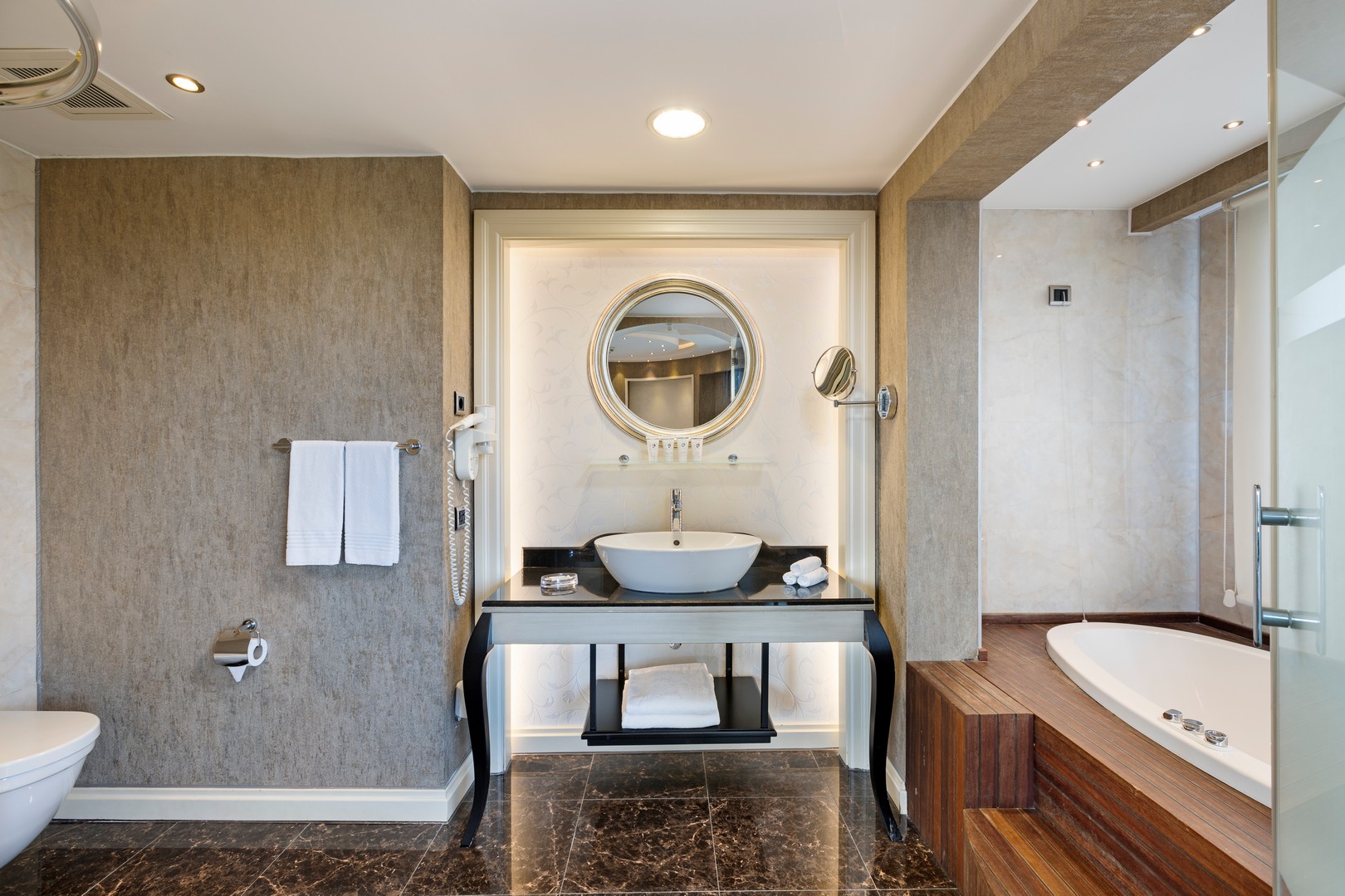 Room Luxury