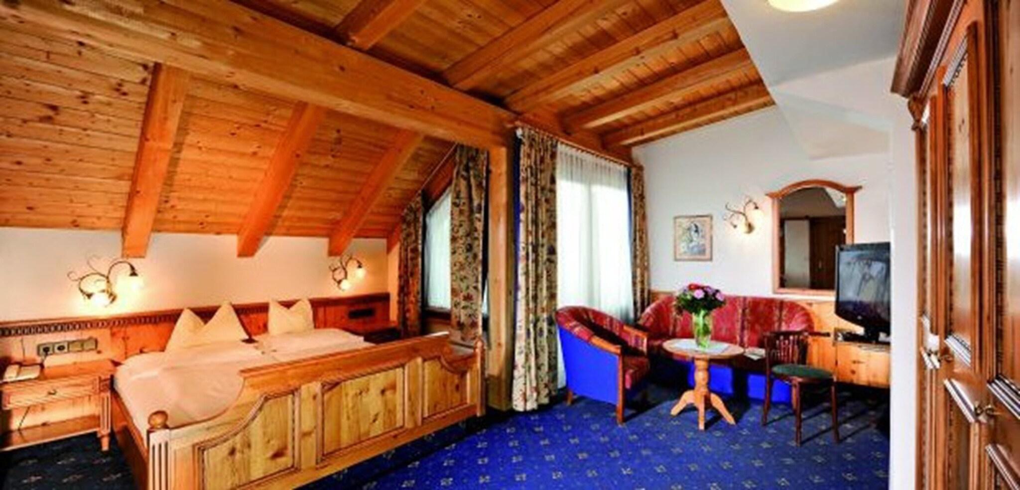 Double Deluxe King Bed