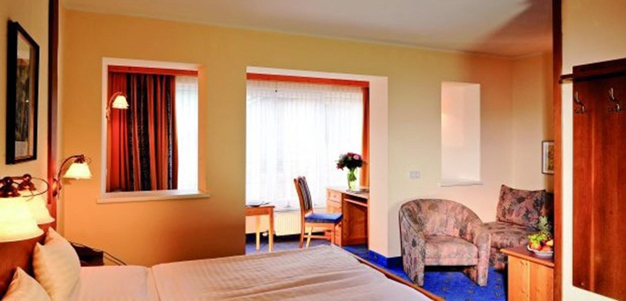 Double Deluxe King Bed