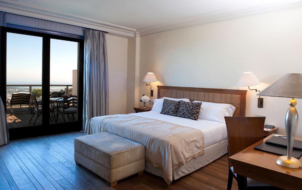 Double Deluxe with Terrace