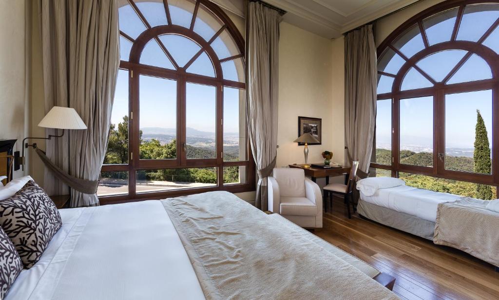 Double Deluxe Mountain View