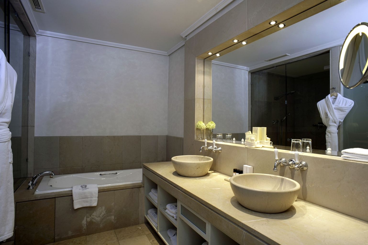 Junior Suite City View