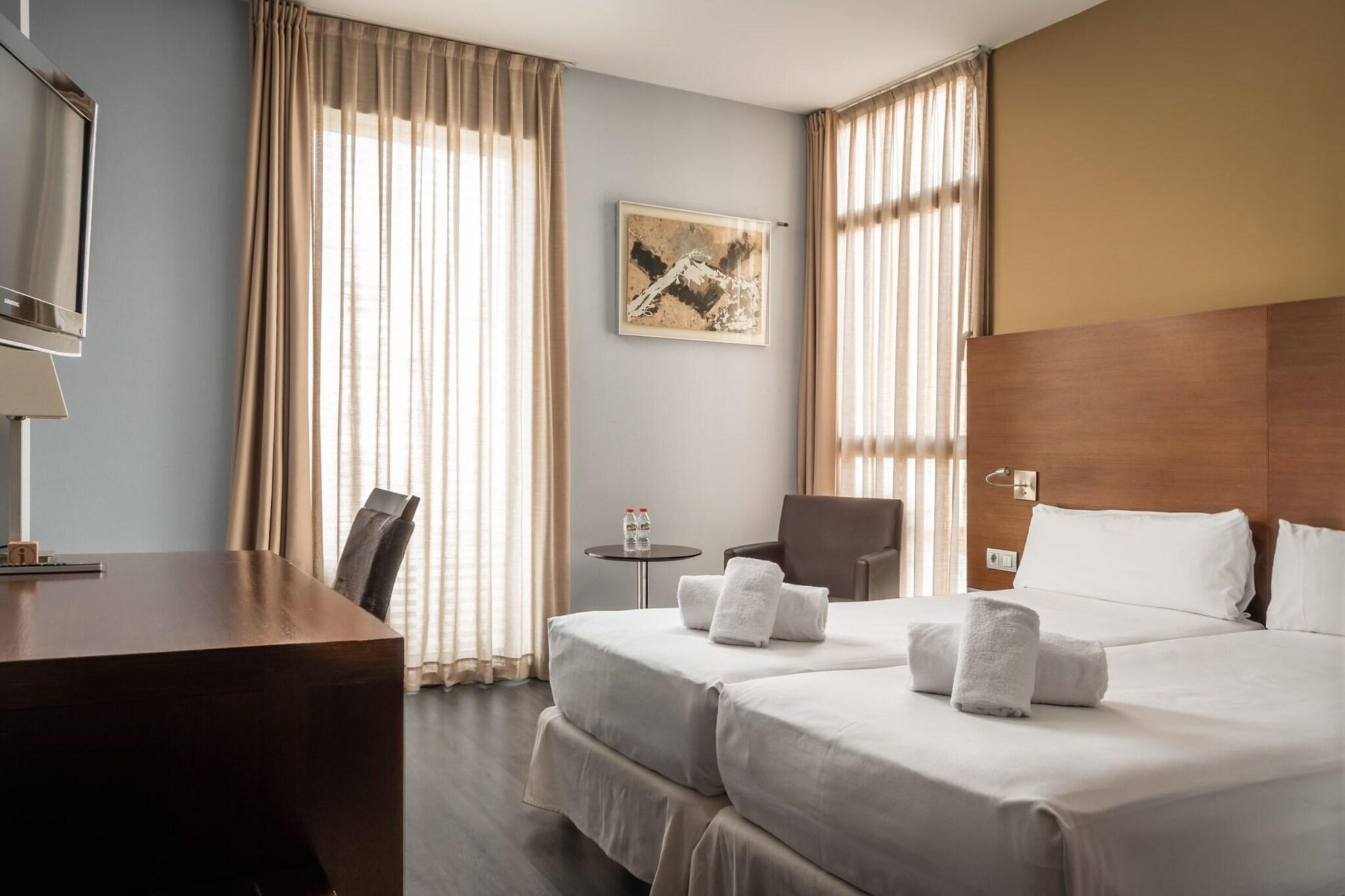 Family Room Queen Size Bed