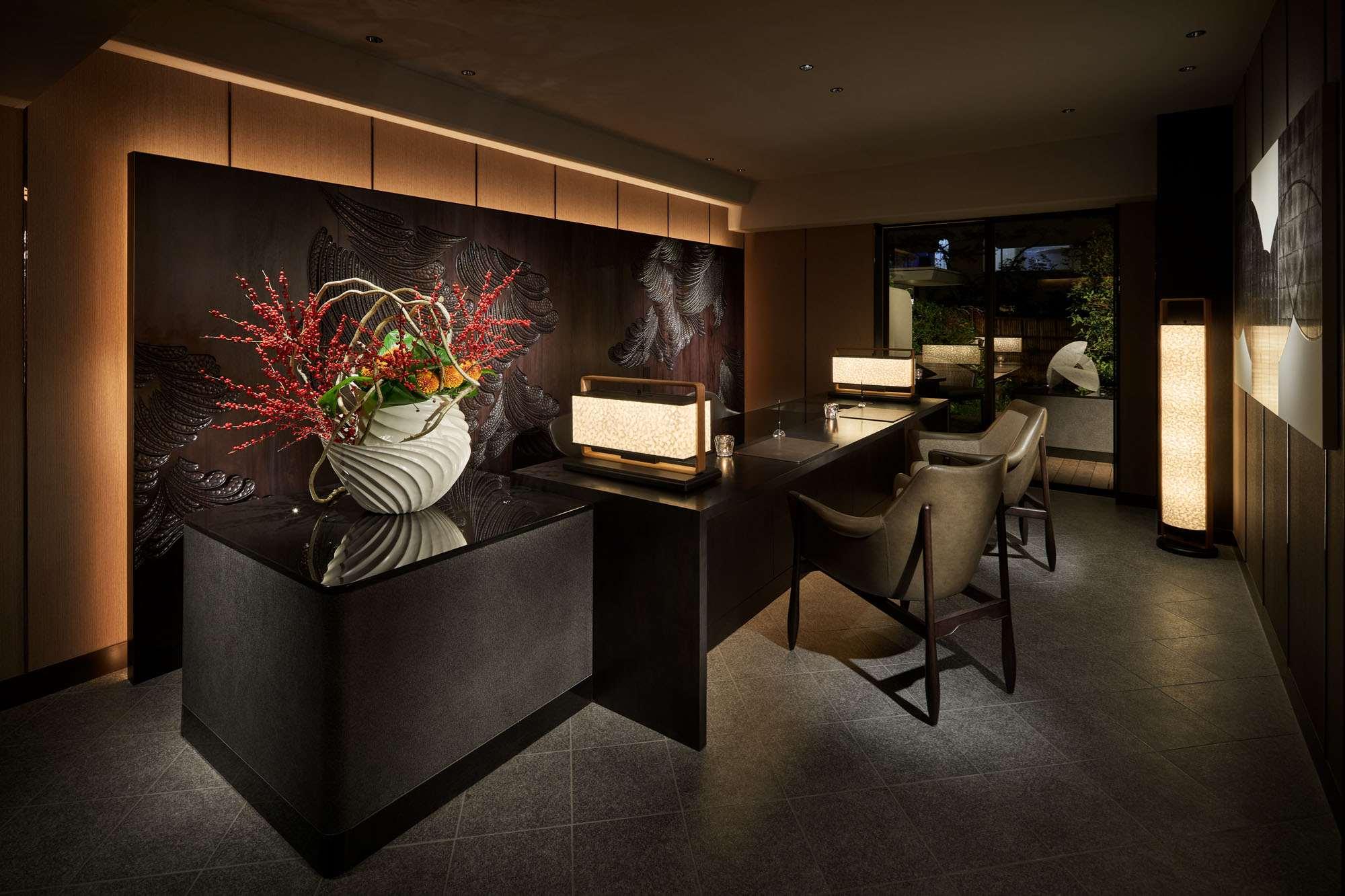 Double Single Club King Bed