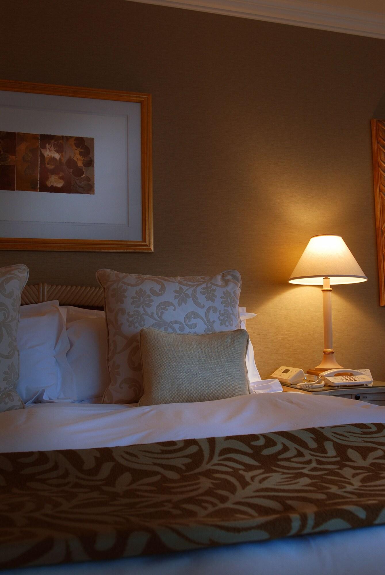 Double Bay View King Bed