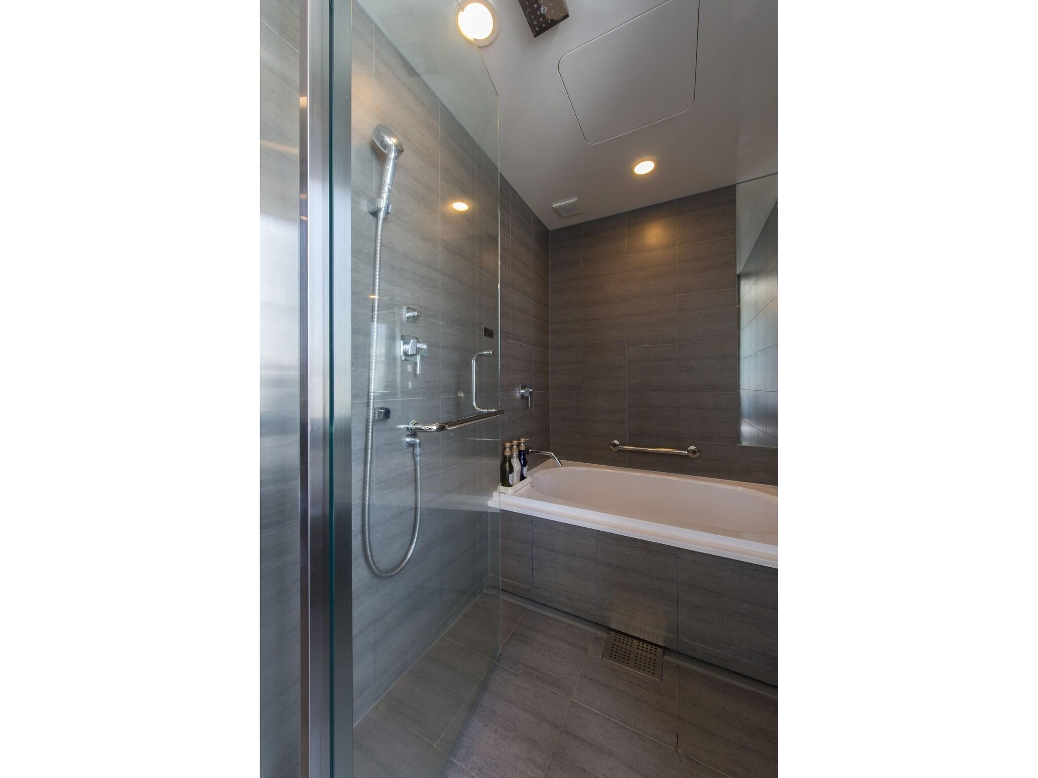 Double Premier King Bed