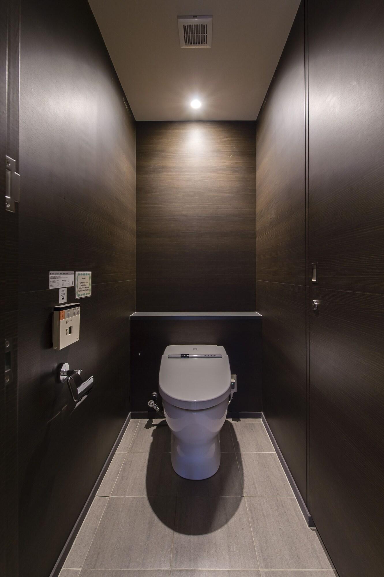 Double Premier King Bed